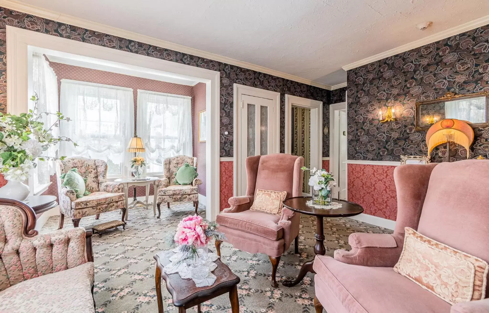 Seating area in Westbrook Inn Bed and Breakfast