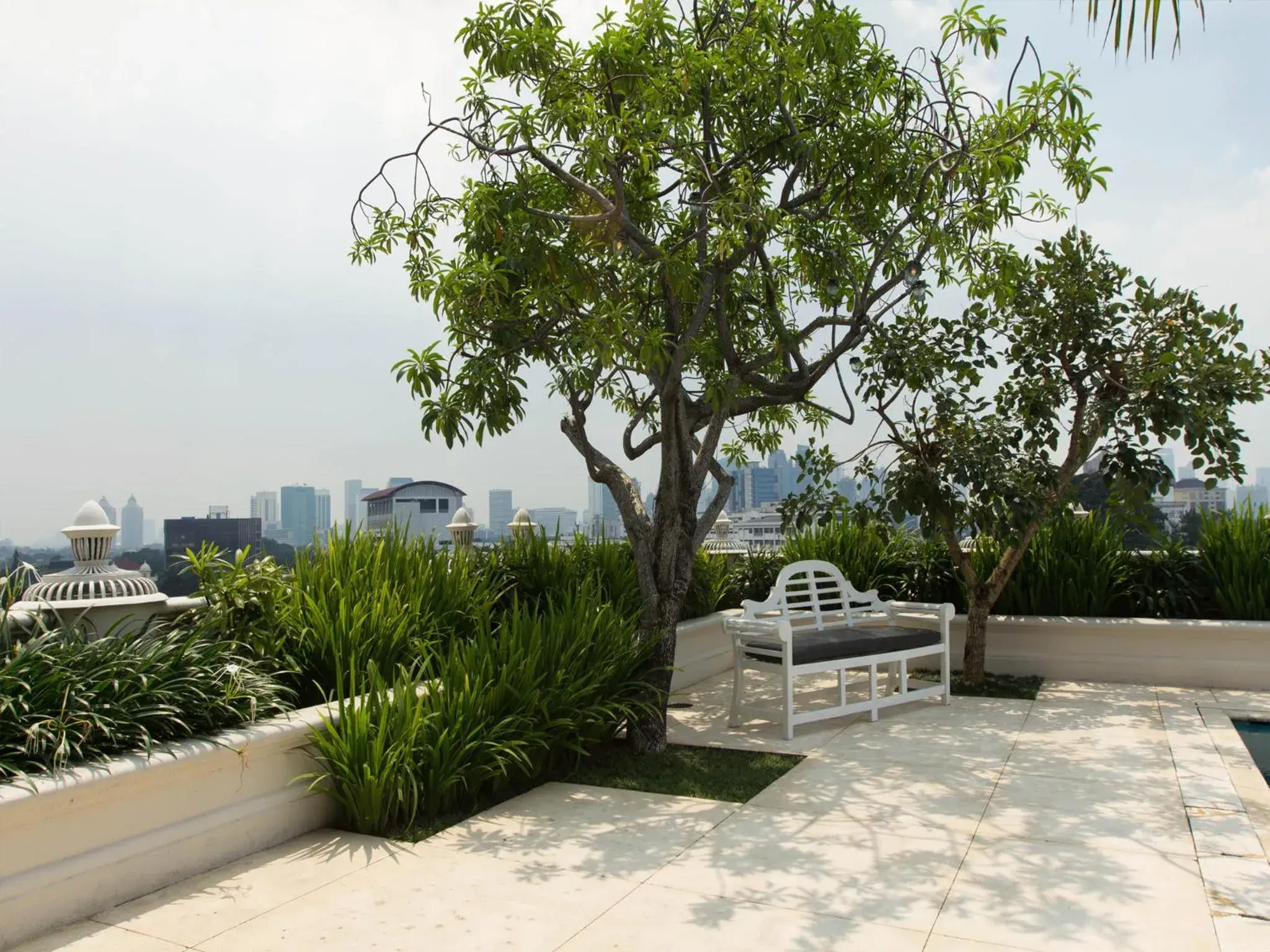 Swimming pool in Hotel Gran Mahakam Swimming pool in Hotel Gran Mahakam