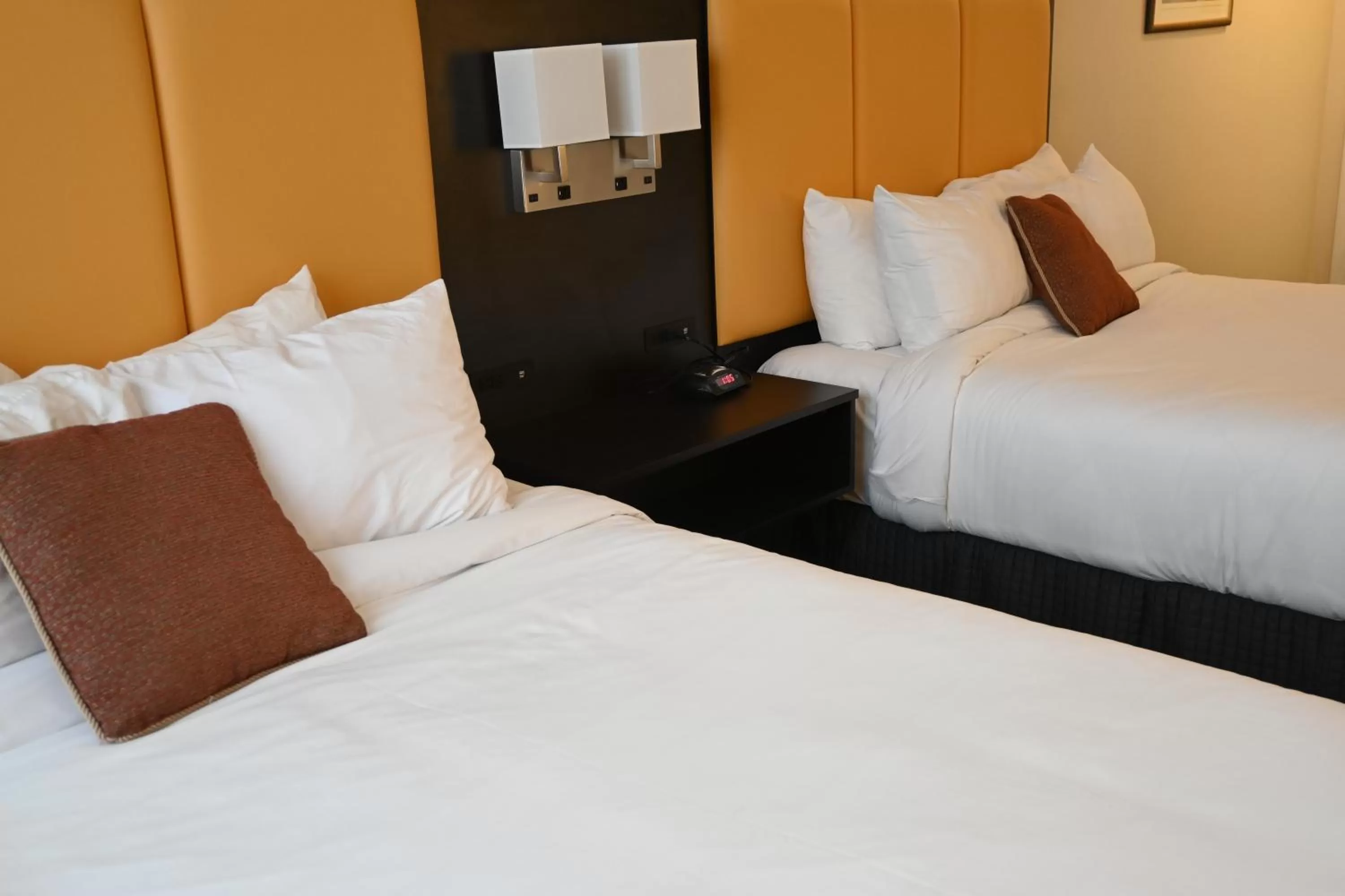 Bed in The Gananoque Inn