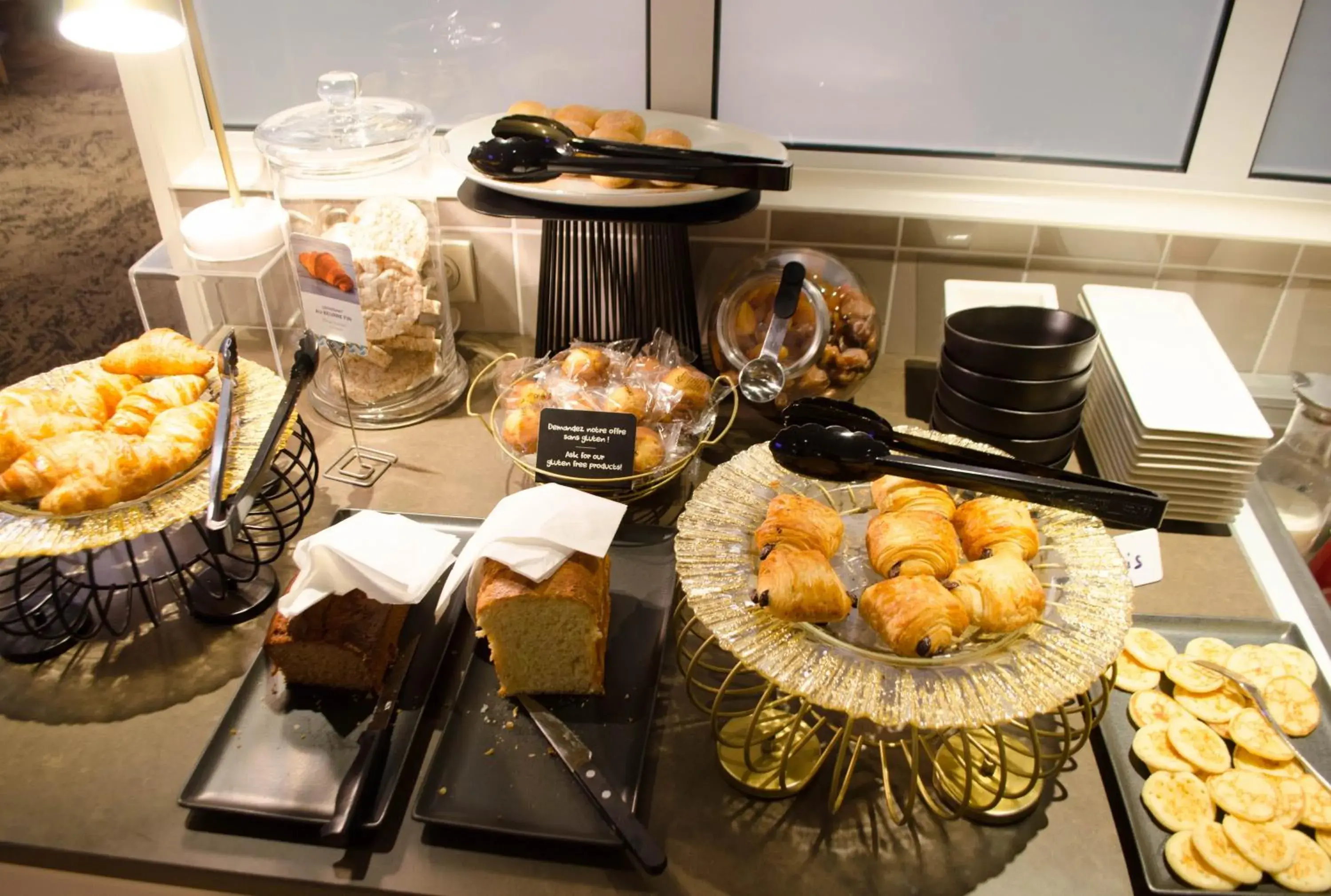 Buffet breakfast in Mercure Toulouse Centre Wilson Capitole