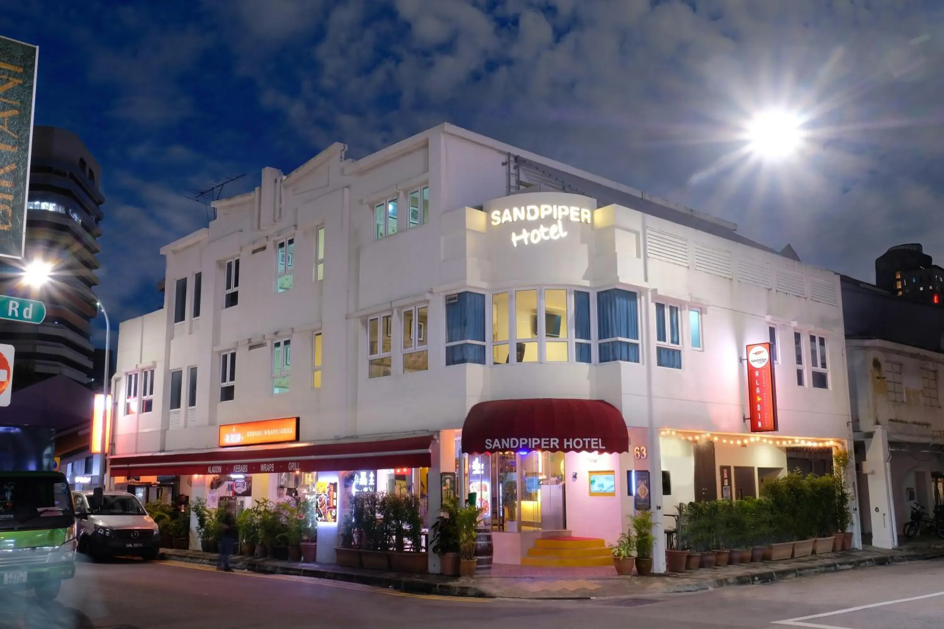 Facade/entrance, Property Building in Sandpiper Hotel On Rochor