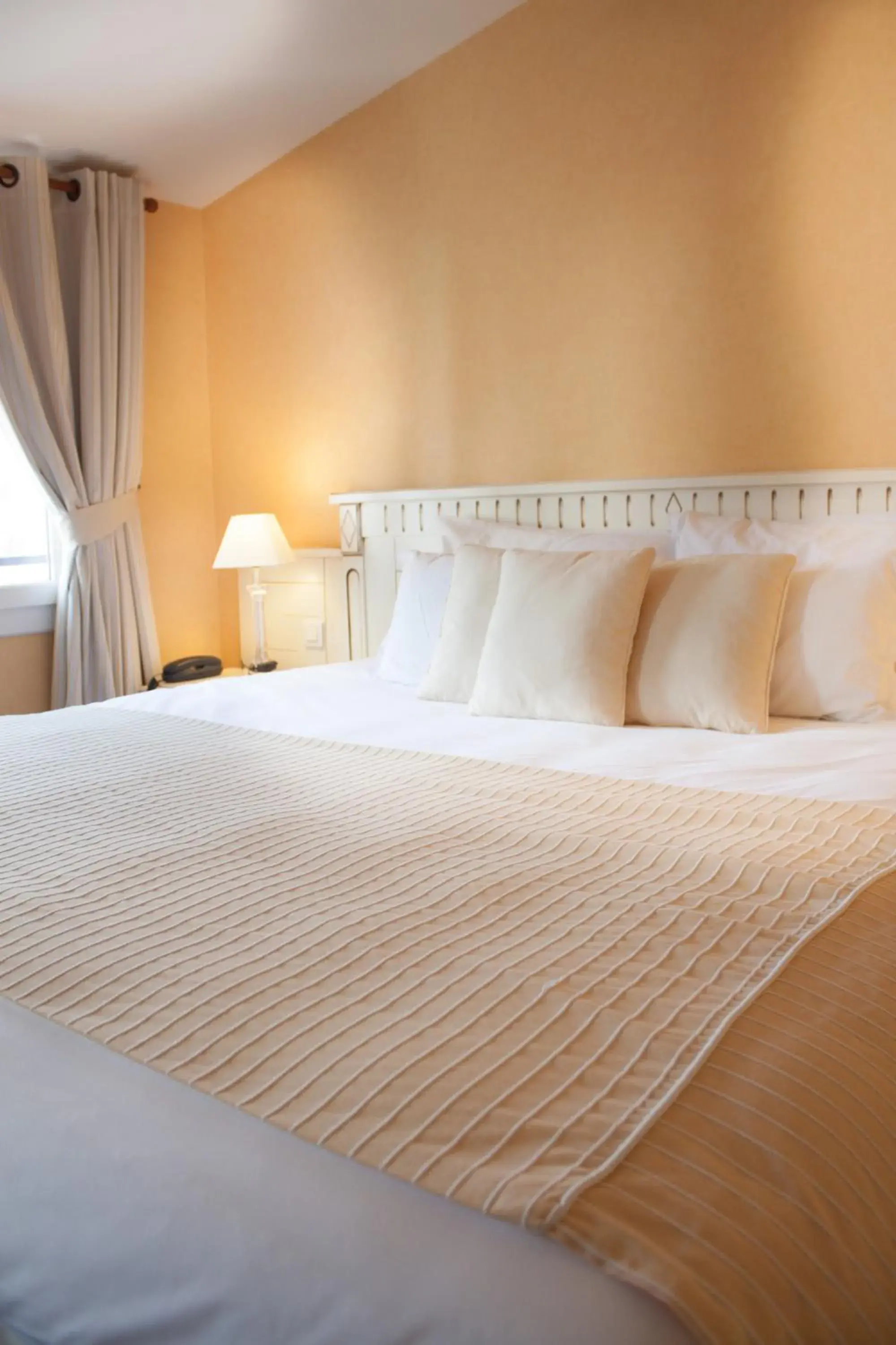 Bed in Hôtel Riquet Resort & Spa