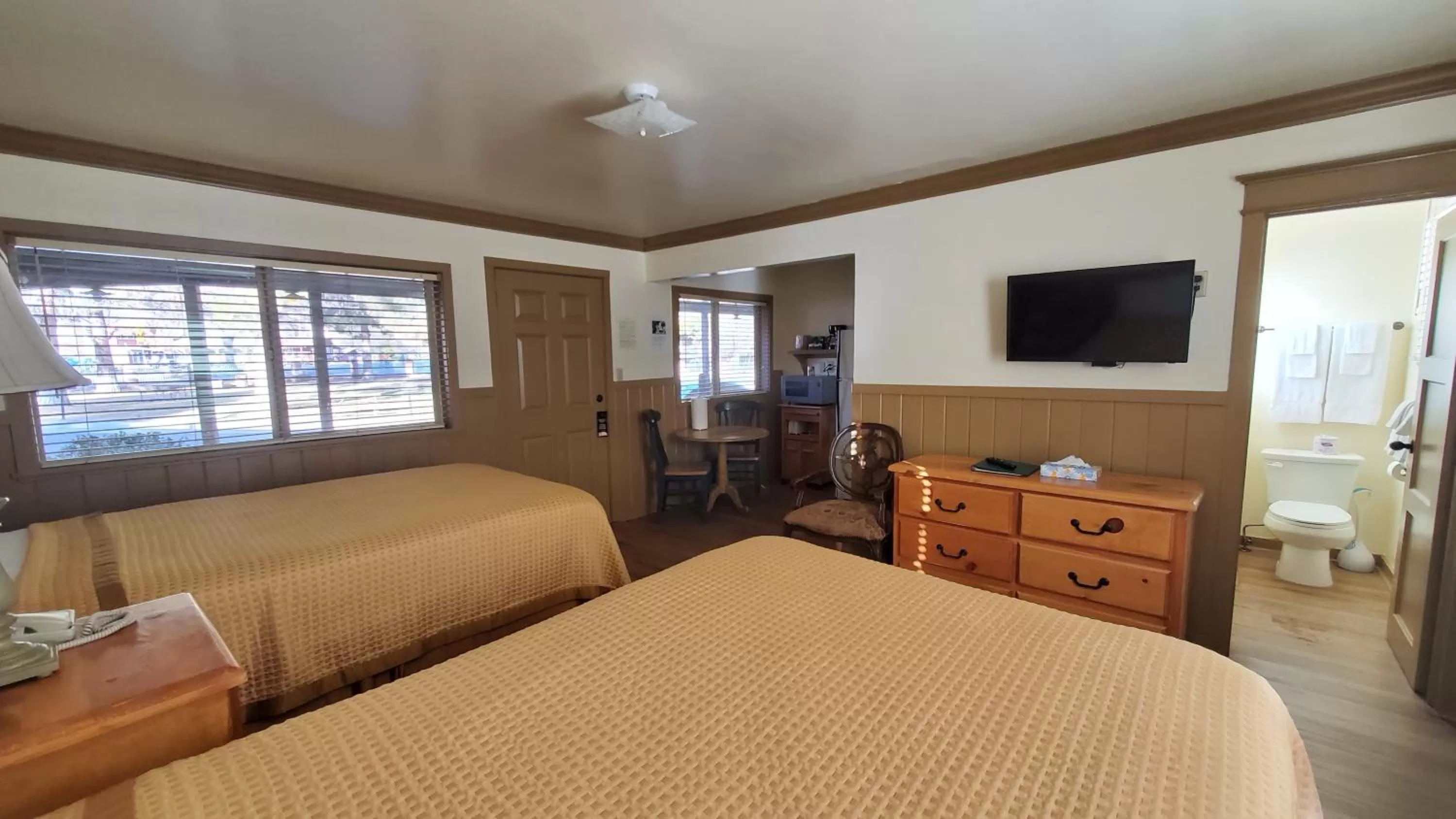 Bed in Kernville Inn