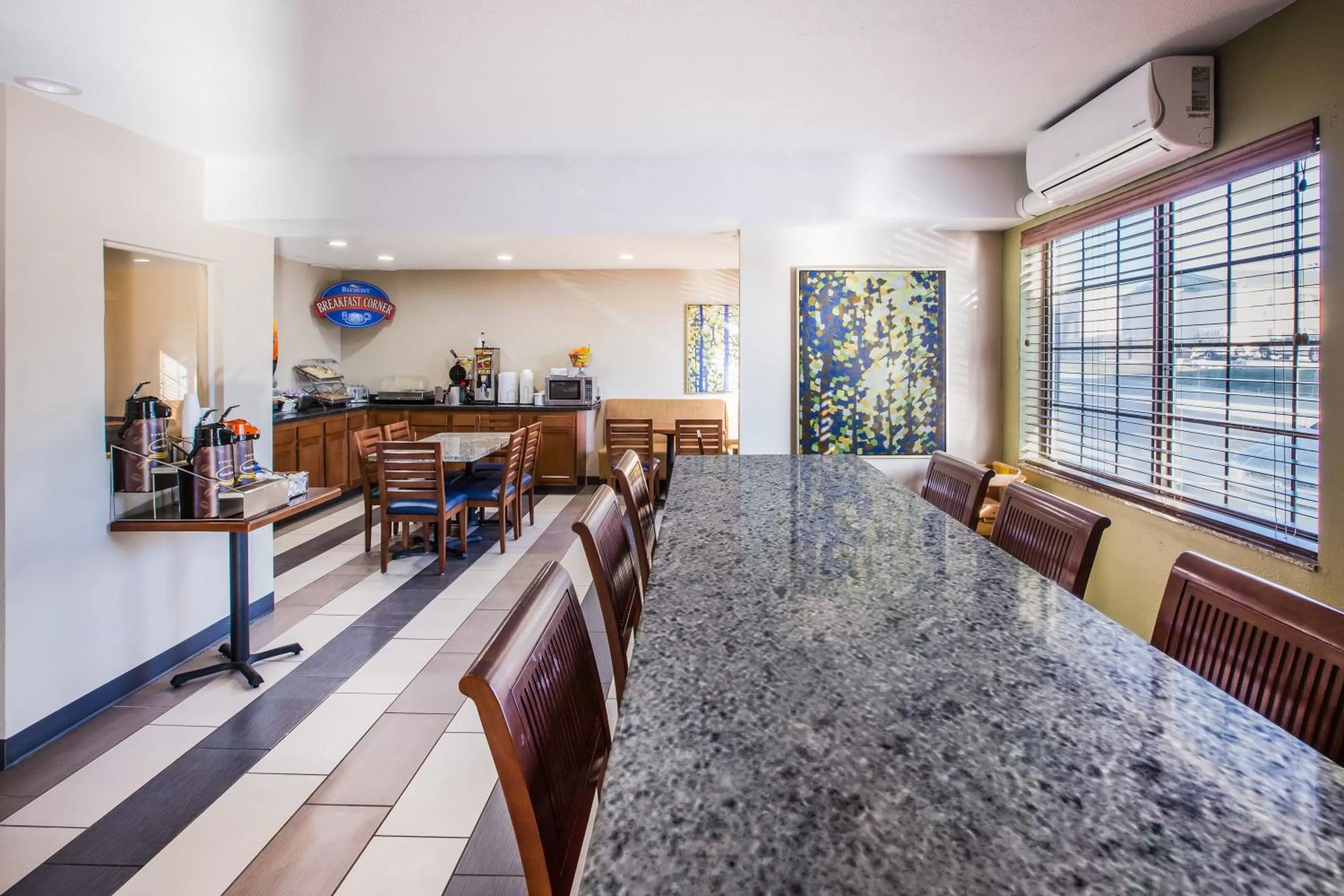 Buffet breakfast in Baymont by Wyndham Cedar Rapids