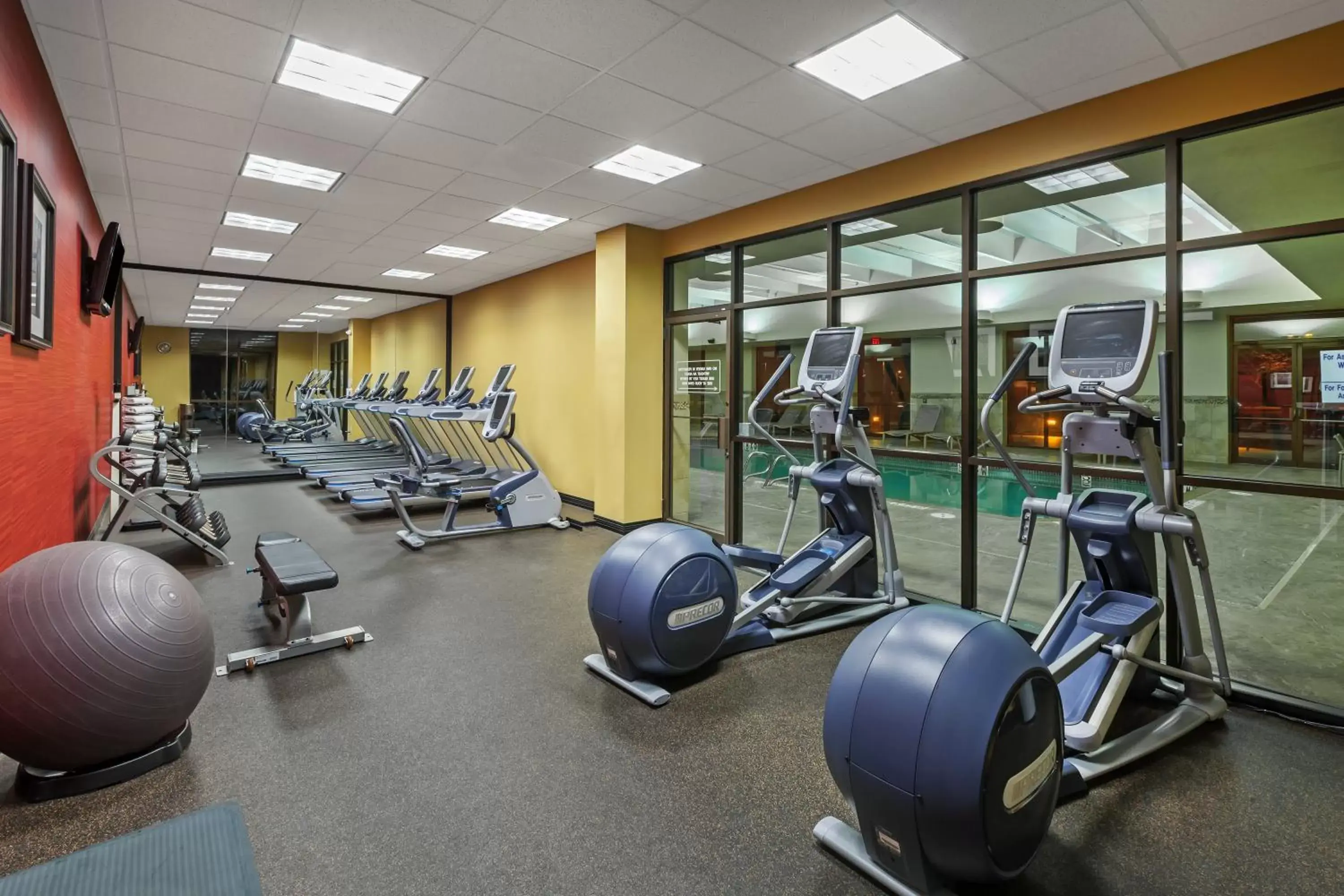 Fitness centre/facilities, Fitness Center/Facilities in Holiday Inn Springdale-Fayetteville Area, an IHG Hotel