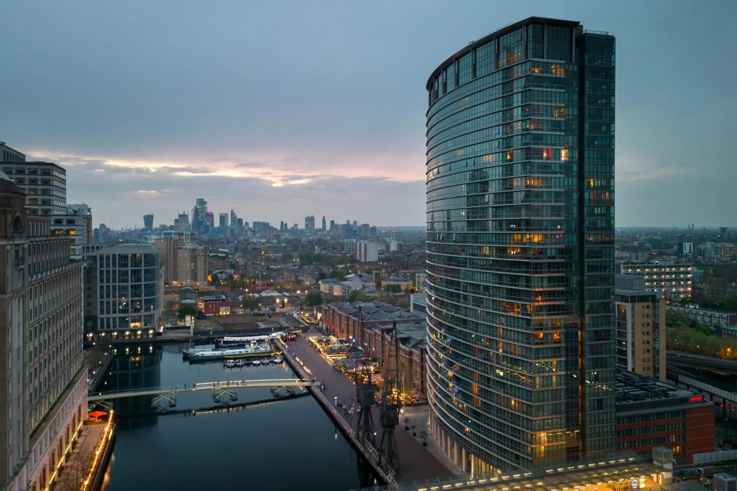 Property building in Marriott Executive Apartments London, Canary Wharf