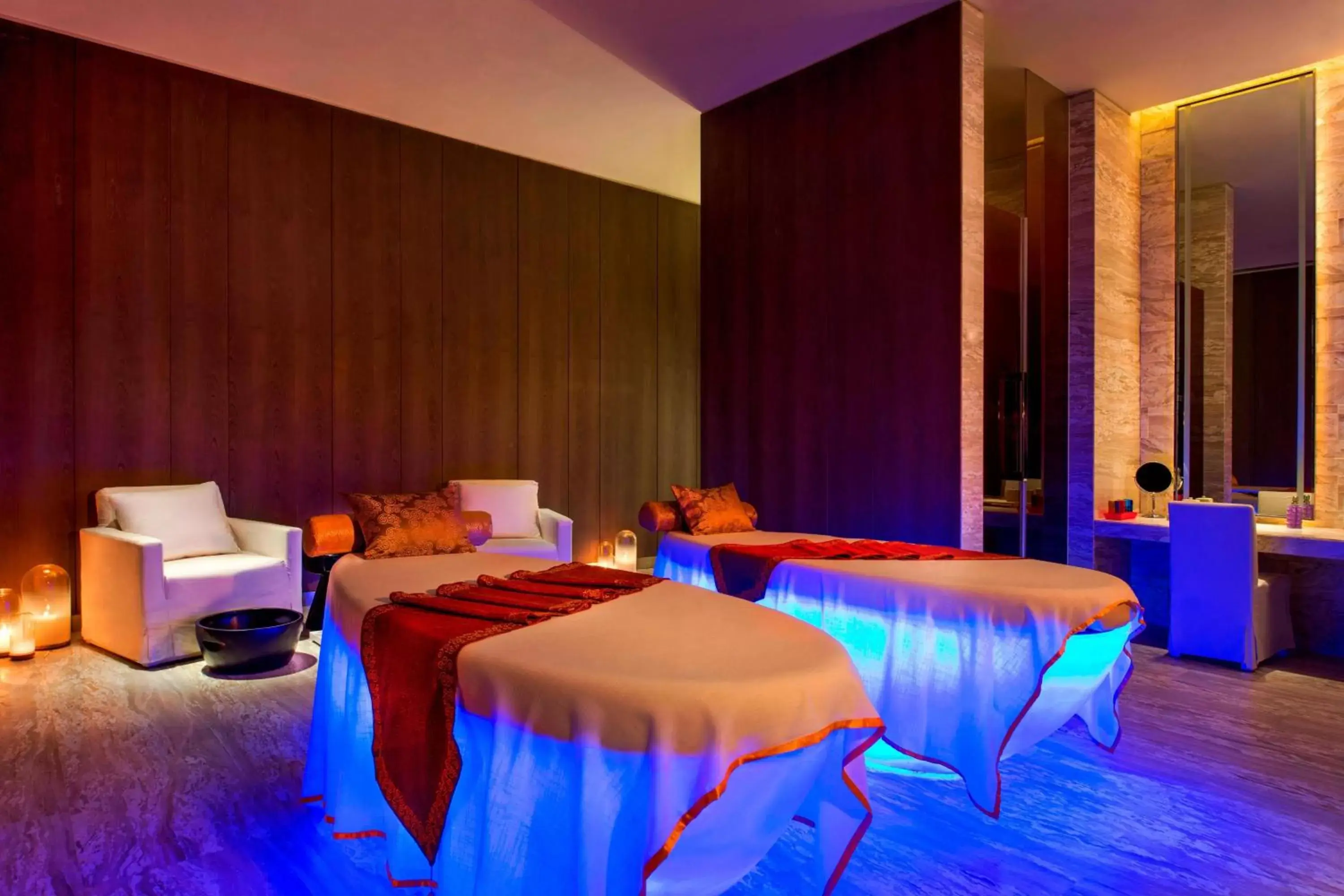 Spa and wellness centre/facilities, Bed in W Guangzhou