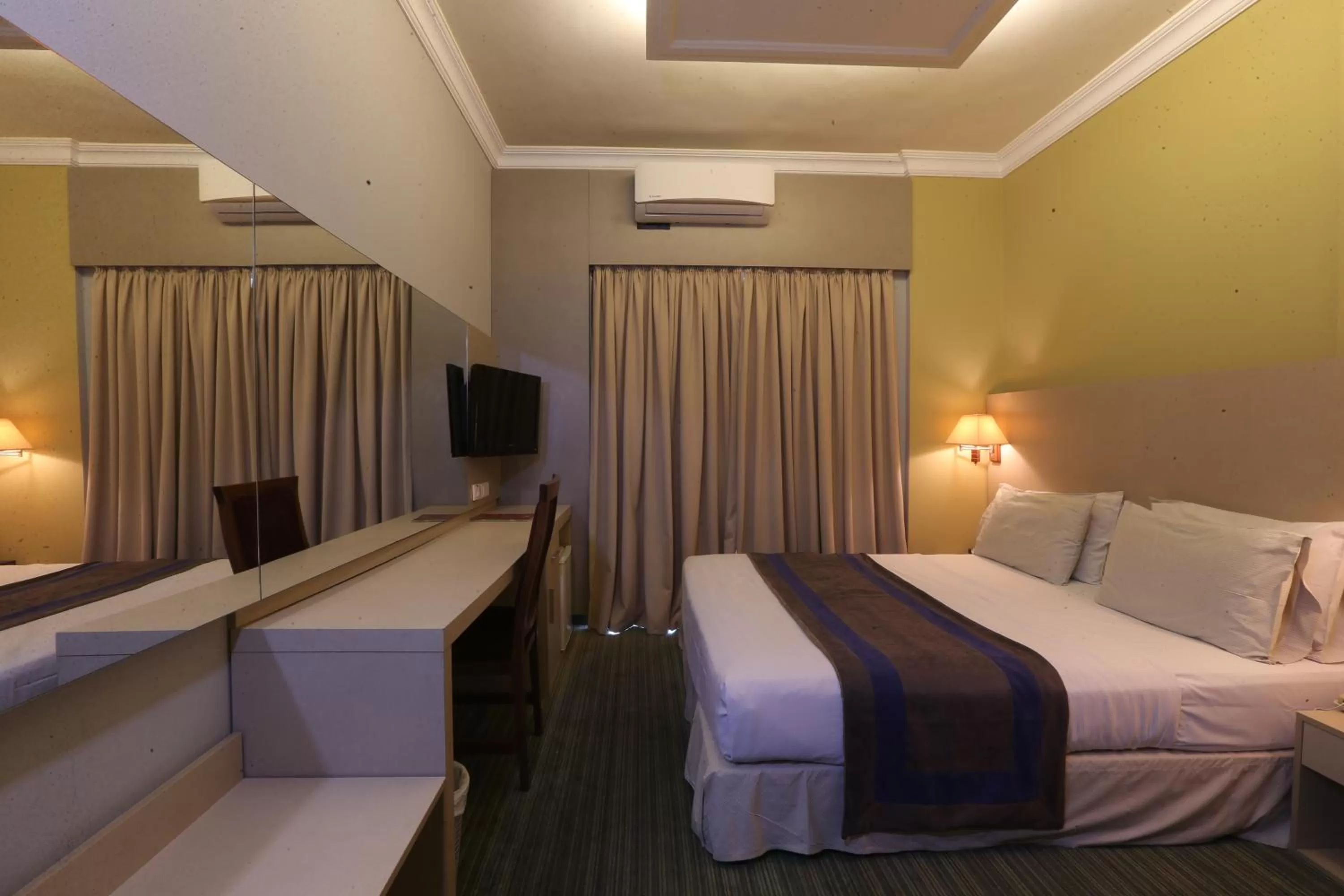 Bedroom, Bed in Padova Hotel