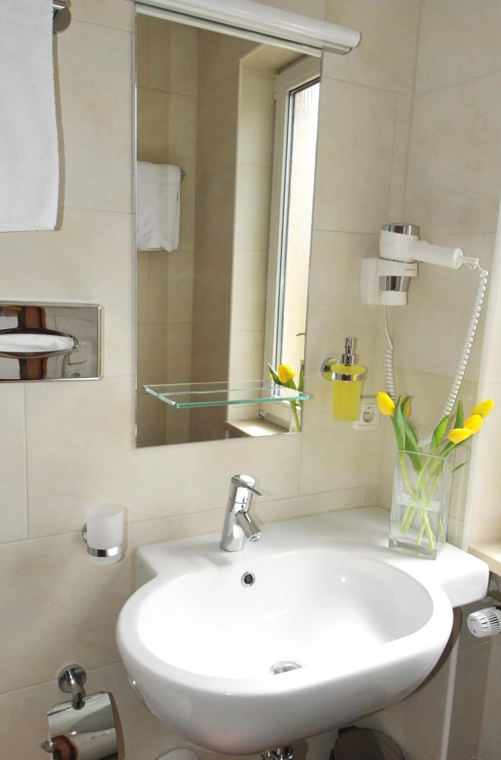 Bathroom in Ambassador Parkhotel