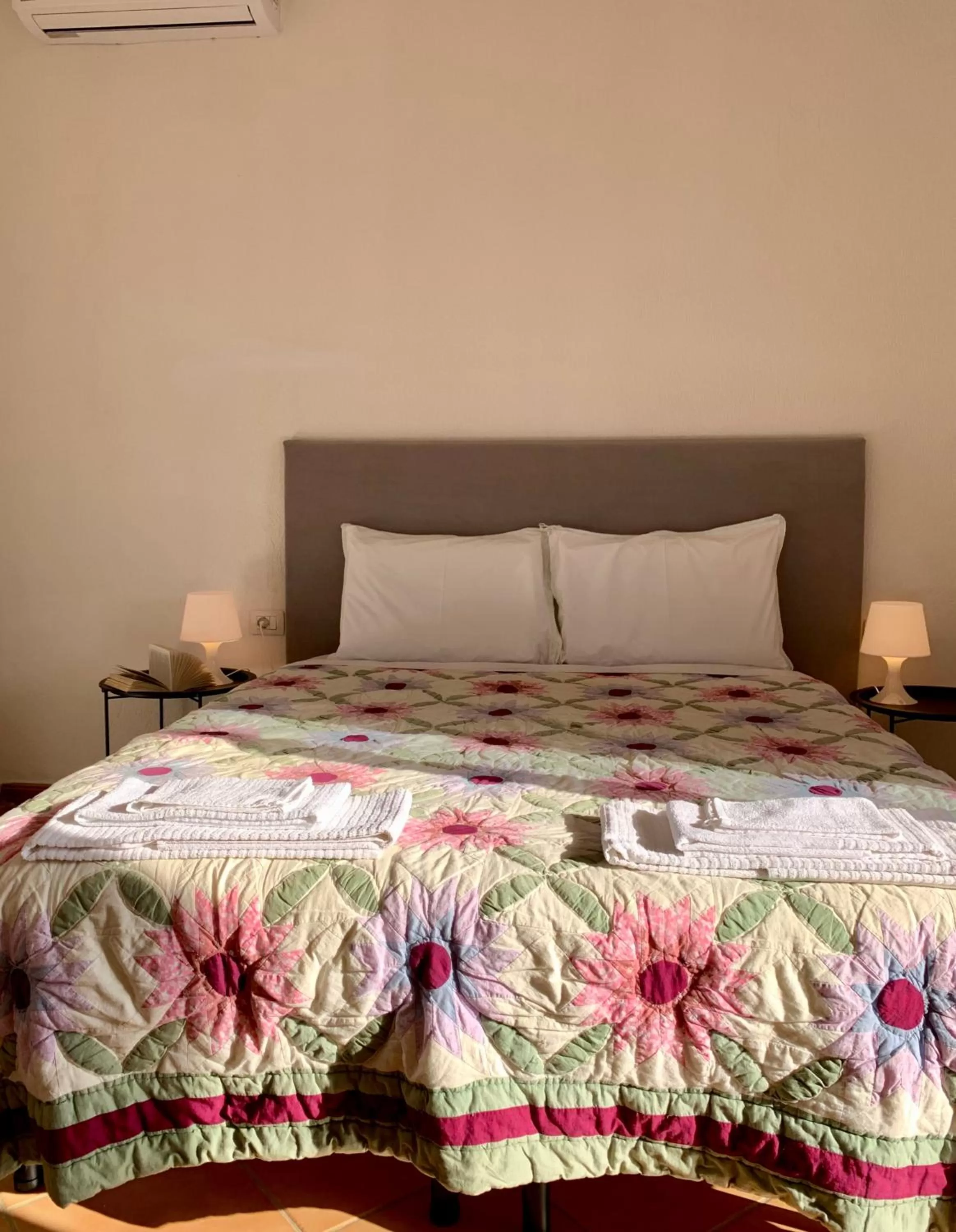 Bed in Guesthouse Villa Rosa Berat