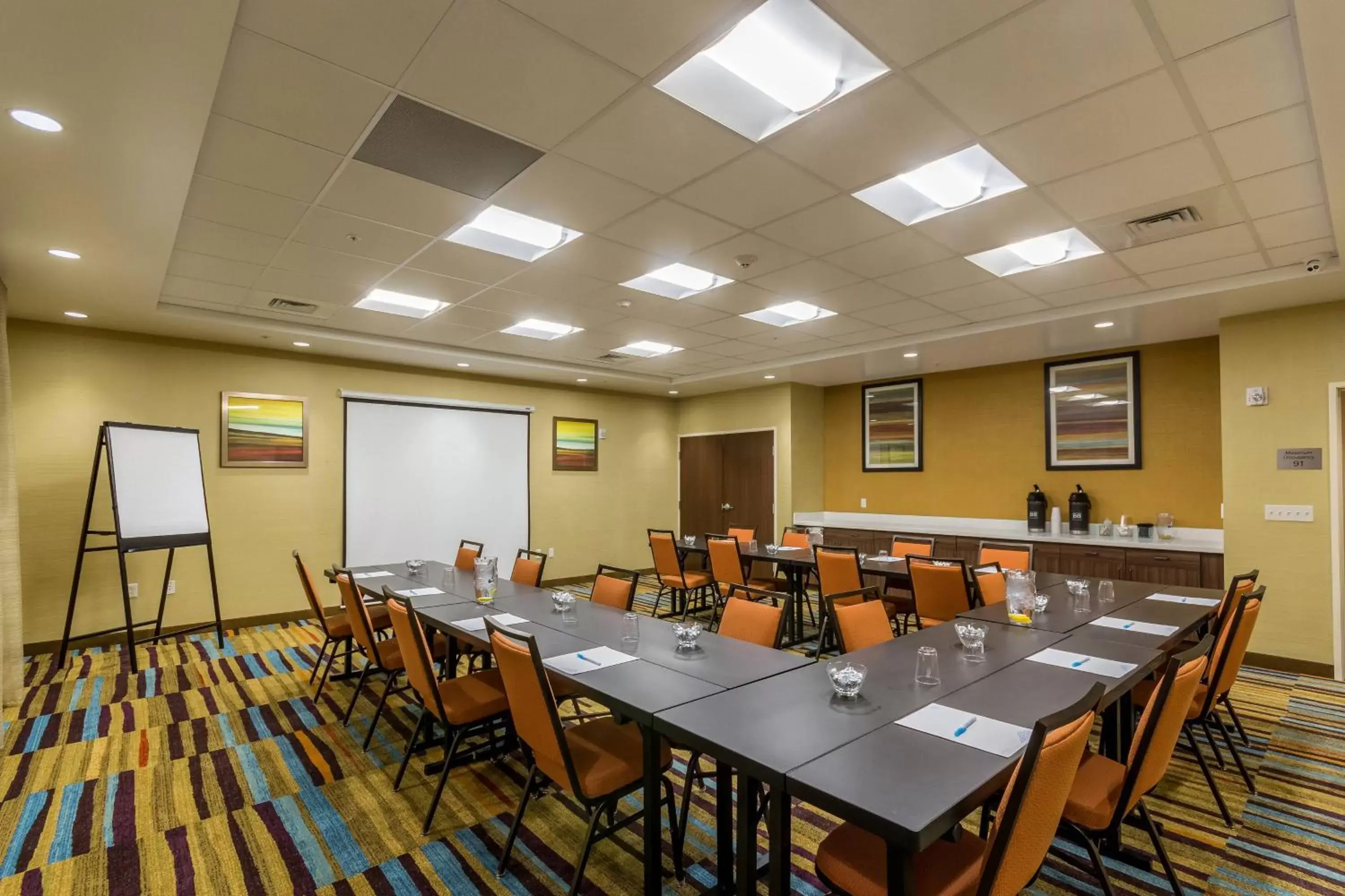Meeting/conference room in Fairfield Inn & Suites by Marriott Butte