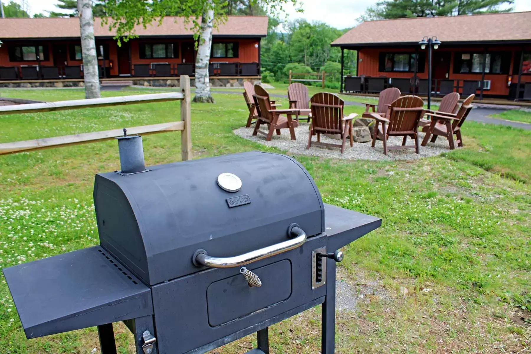 BBQ Facilities in Bayside Resort, Lake George NY