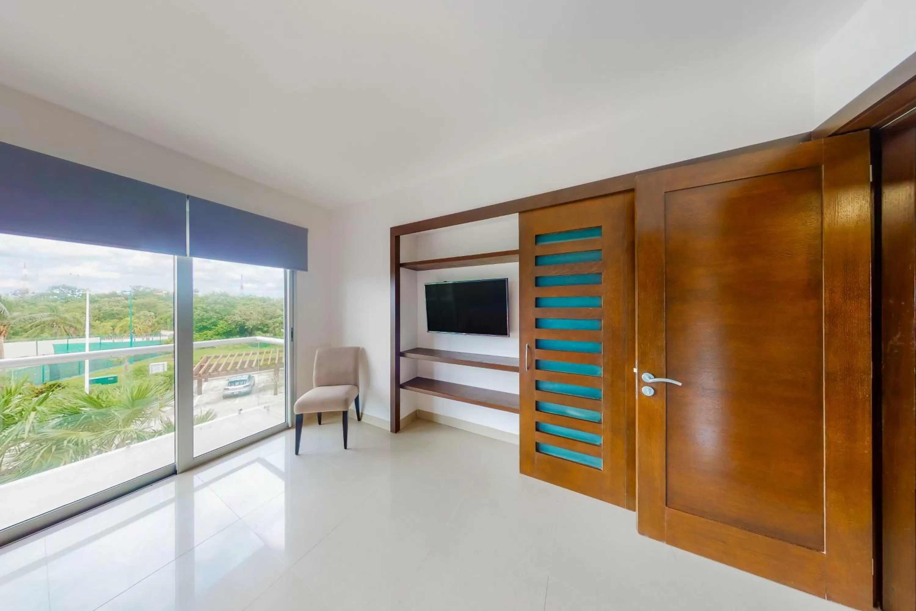 Hakuna Matata 725N at Mareazul Beachfront