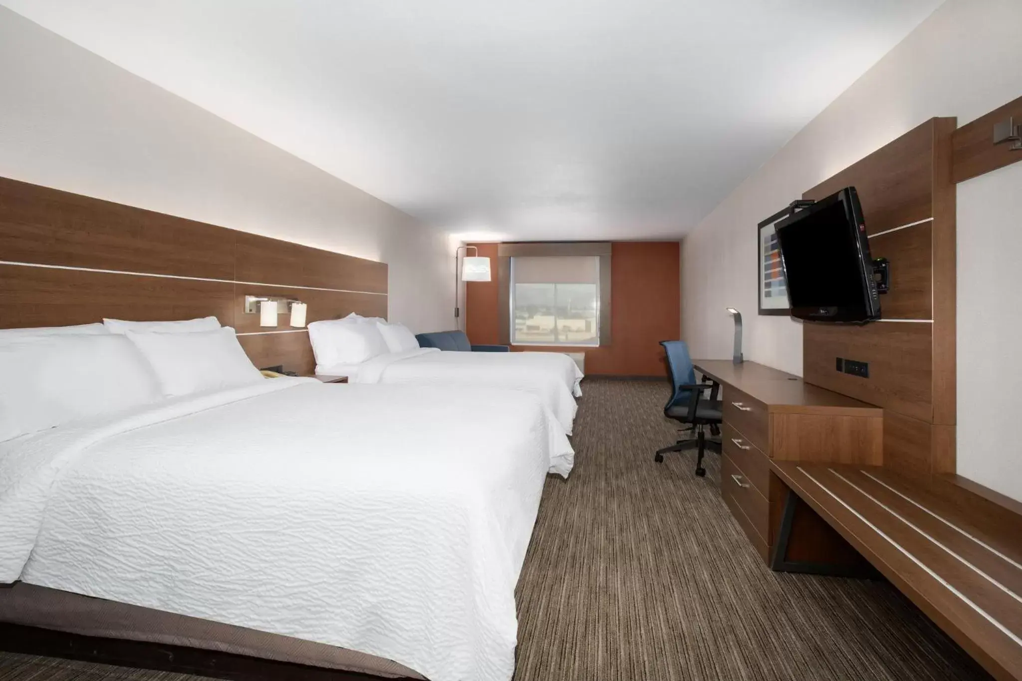Photo of the whole room, Bed in Holiday Inn Express & Suites Tucson, an IHG Hotel