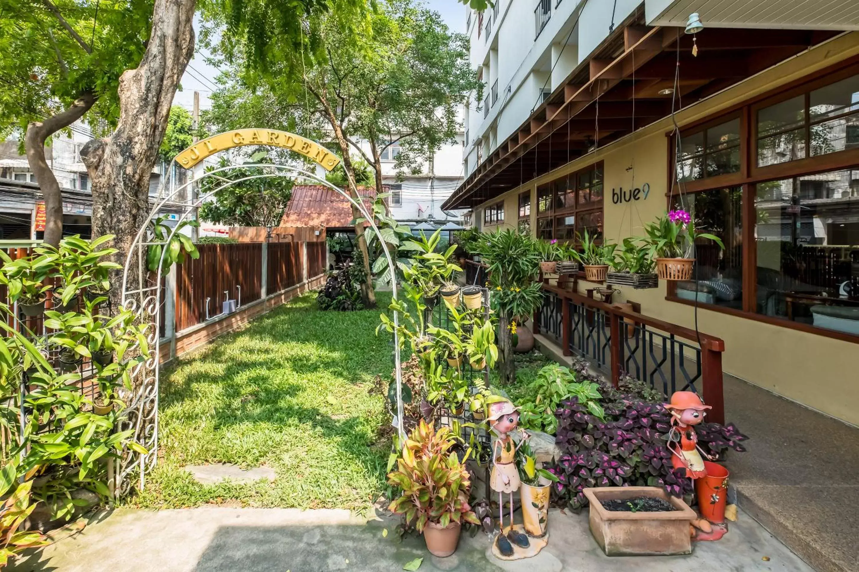 Garden in JL Bangkok Hotel