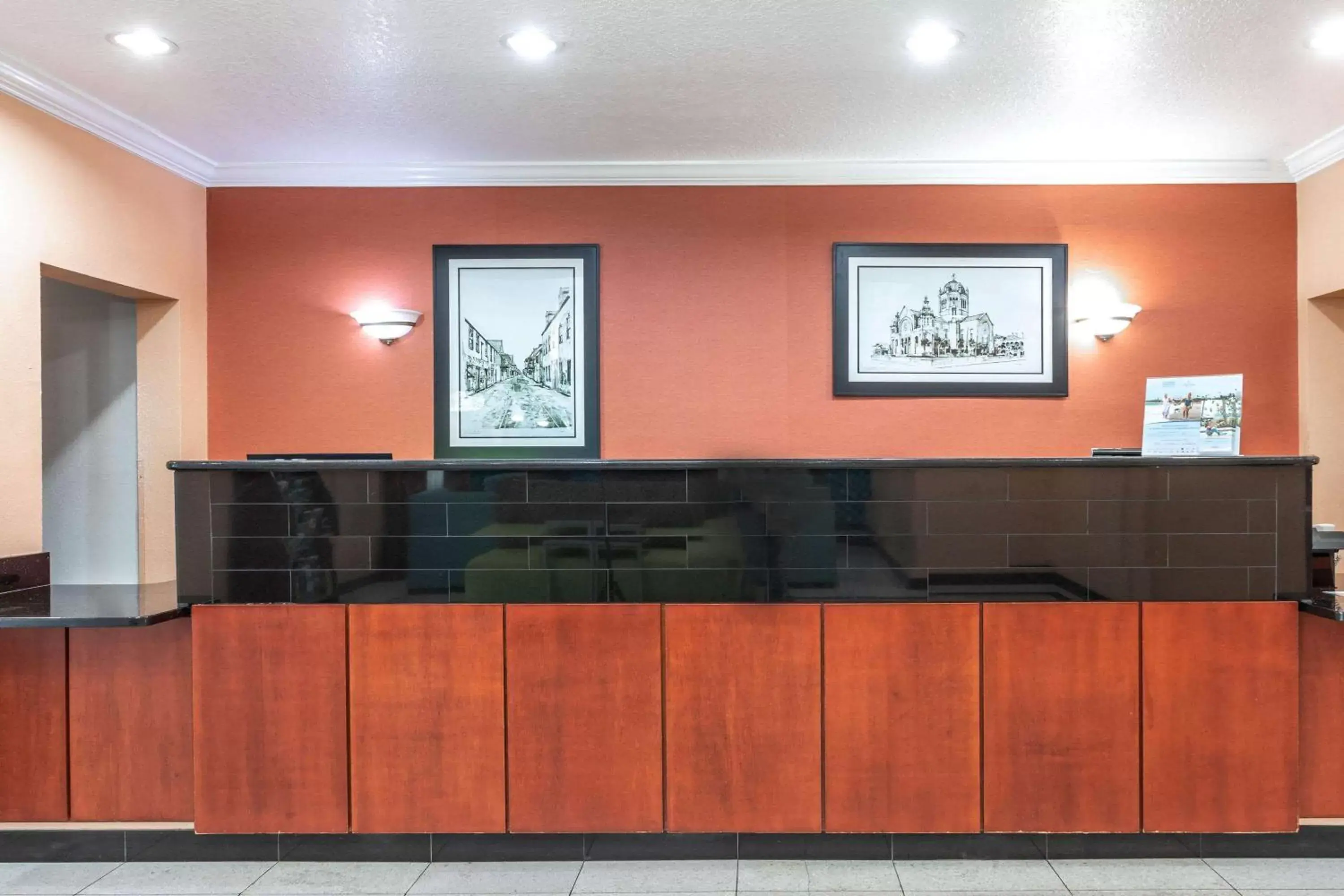 Lobby or reception, Lobby/Reception in La Quinta Inn & Suites by Wyndham St. Augustine