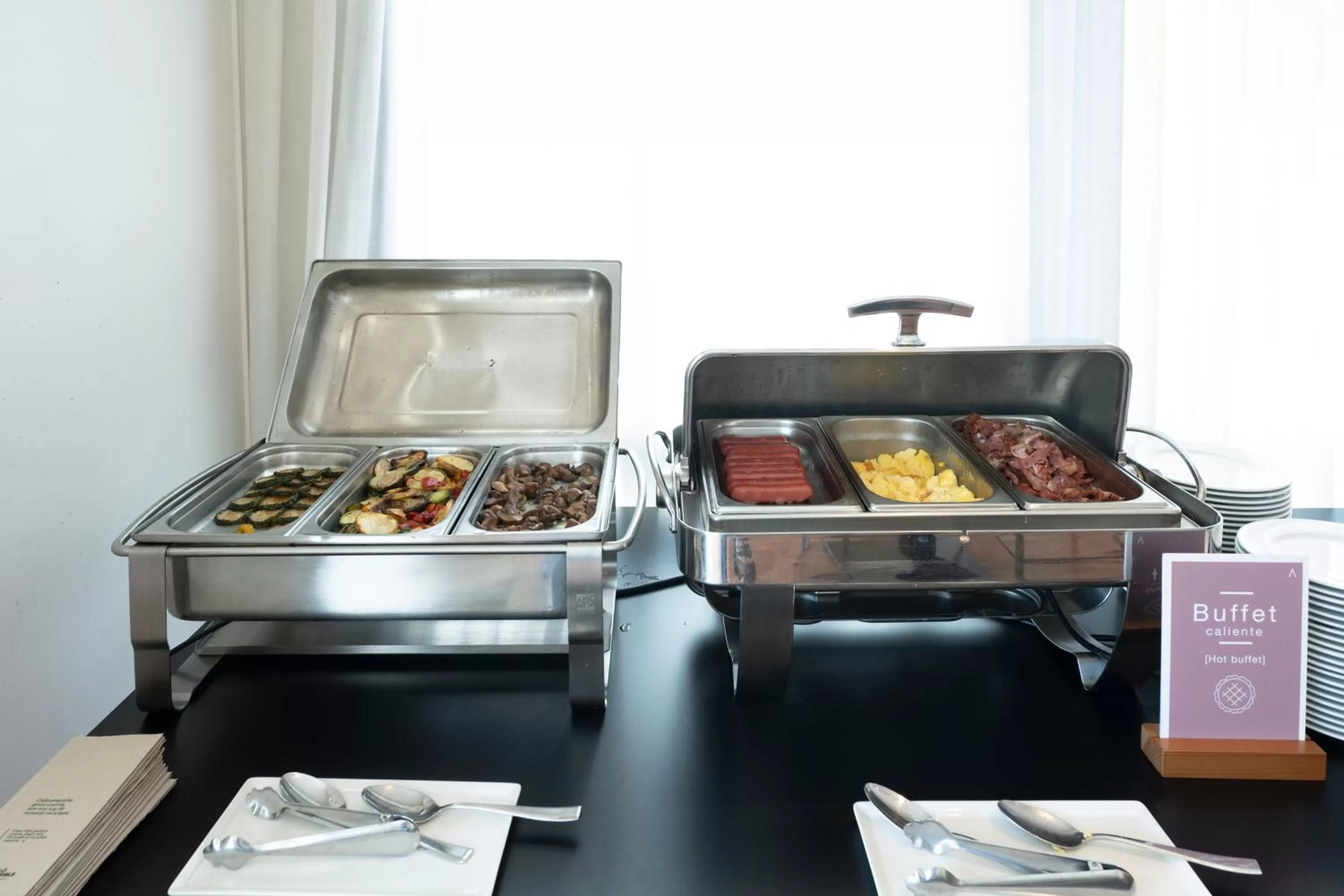 Breakfast in Barceló León Conde Luna