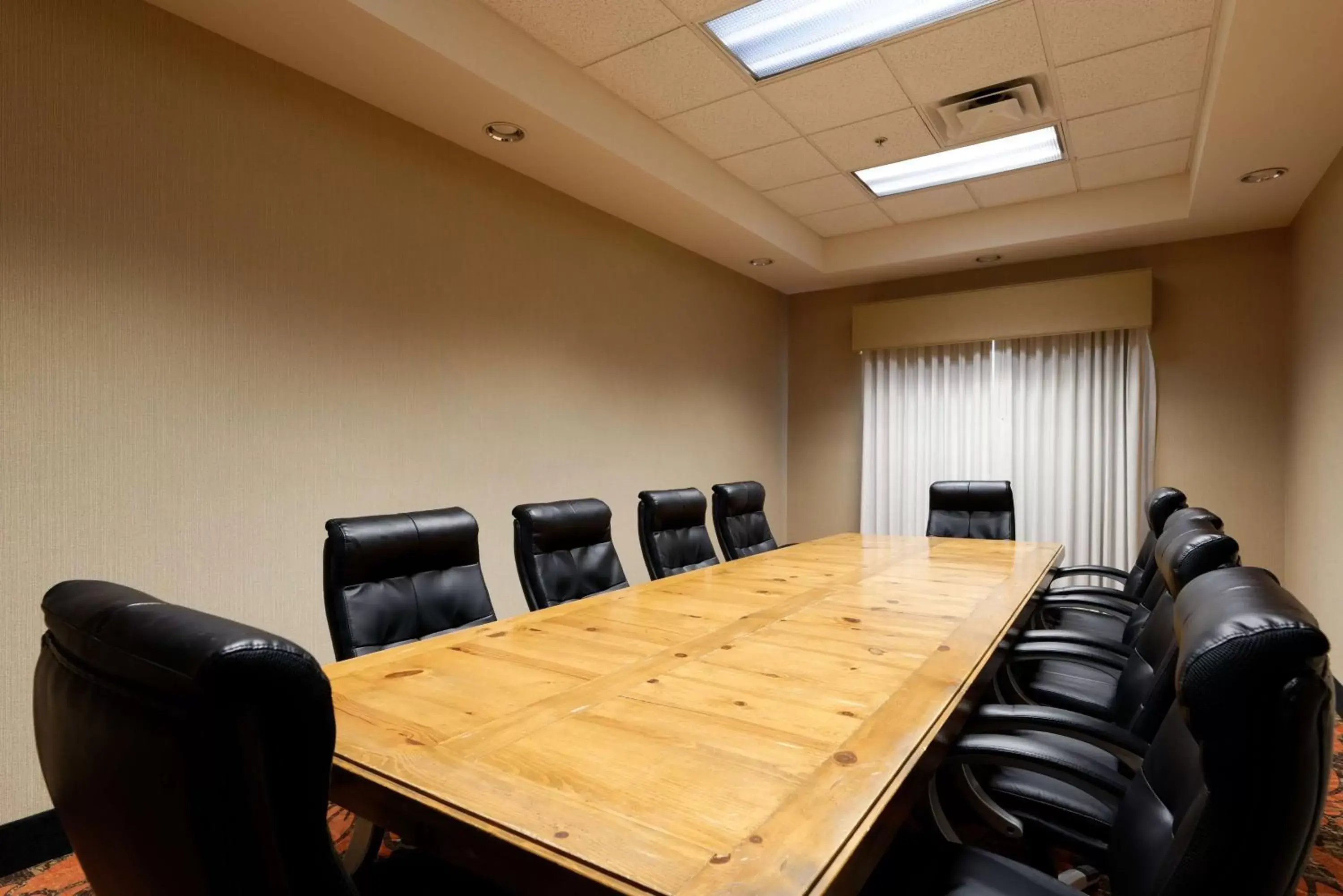 Meeting/conference room in Hampton Inn & Suites Phoenix-Goodyear