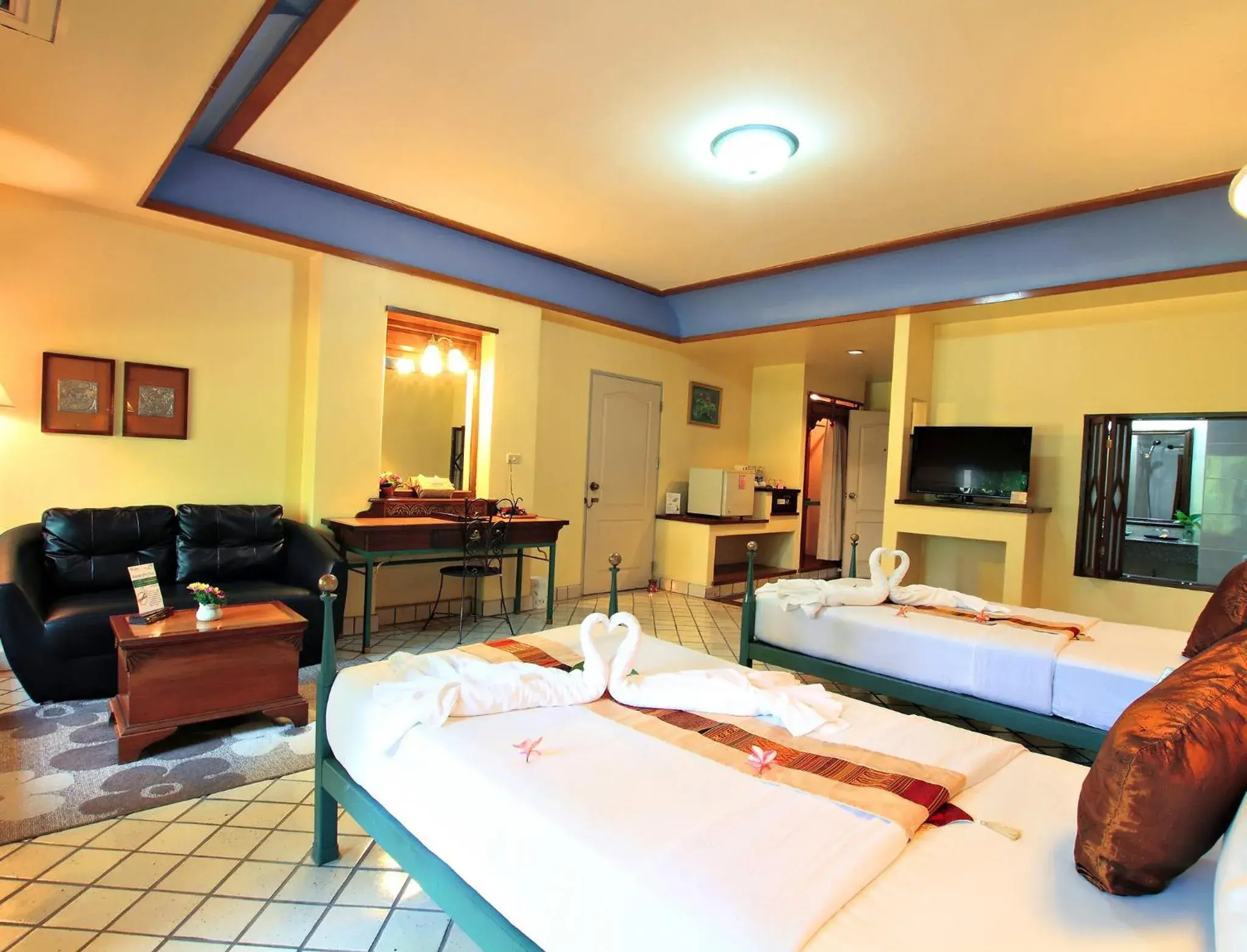 Bed in Pung-waan Resort & Spa