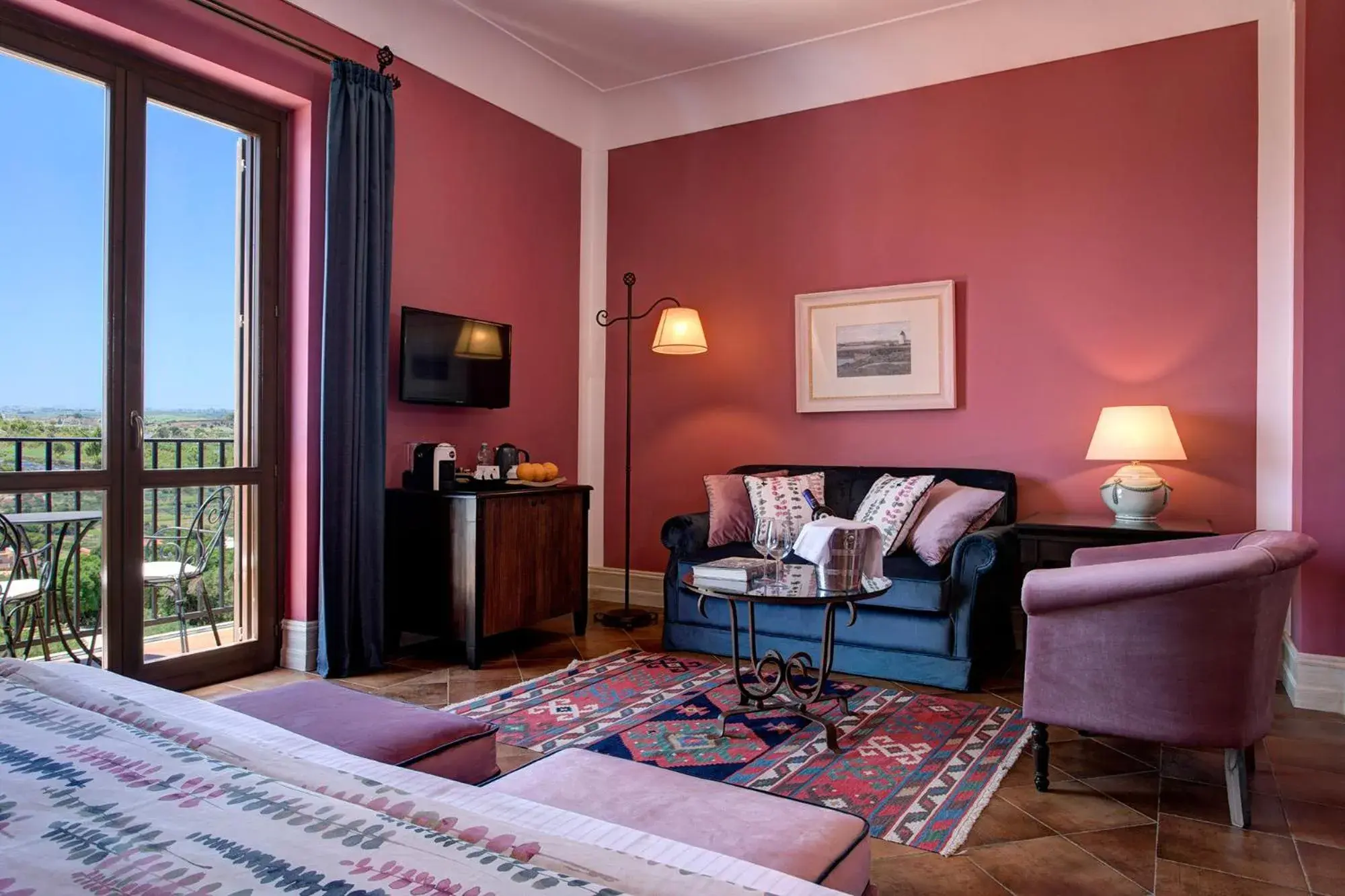 Coffee/tea facilities, Seating Area in Hotel Baglio Oneto dei Principi di San Lorenzo - Luxury Wine Resort