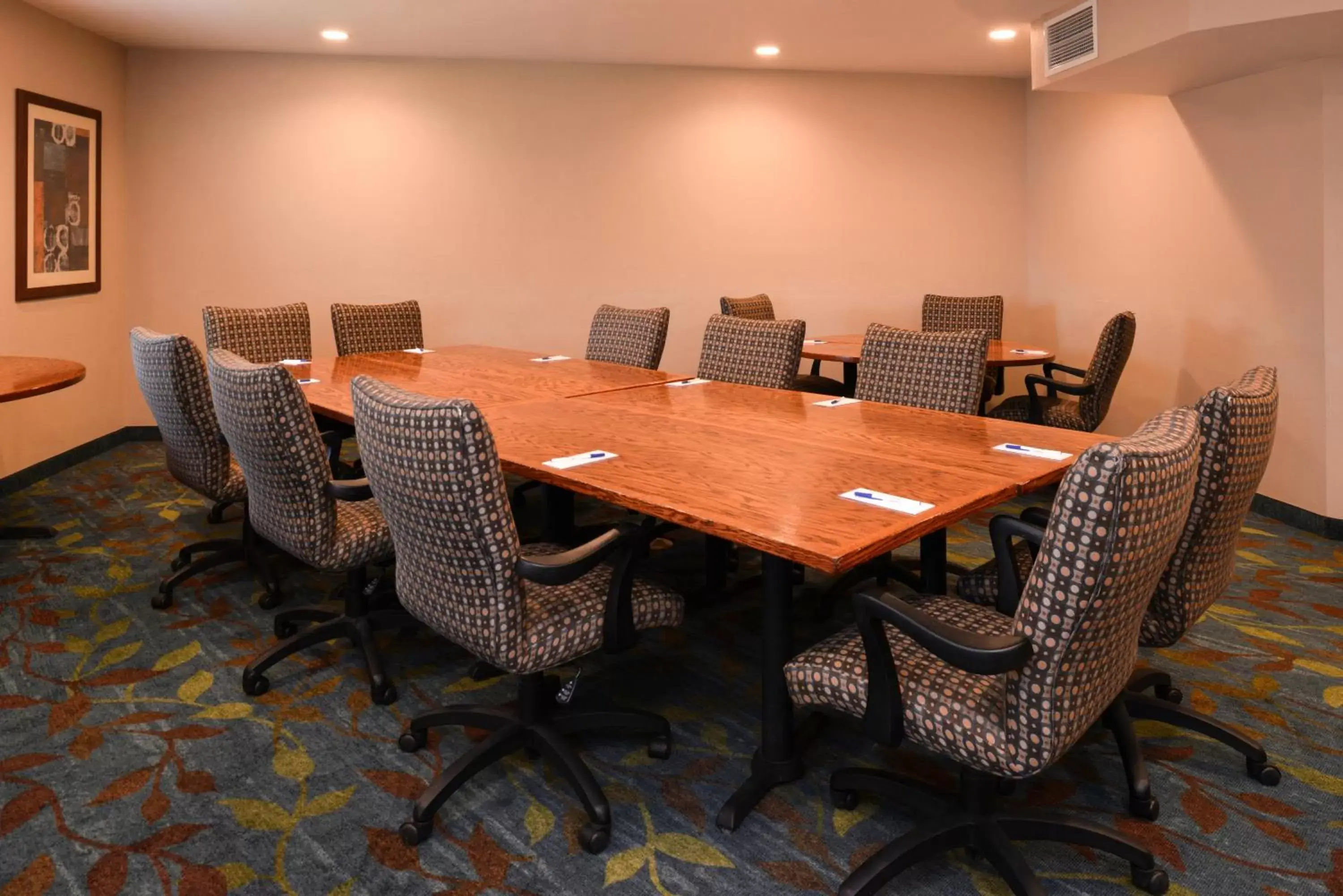 Meeting/conference room in Candlewood Suites Boise - Towne Square, an IHG Hotel