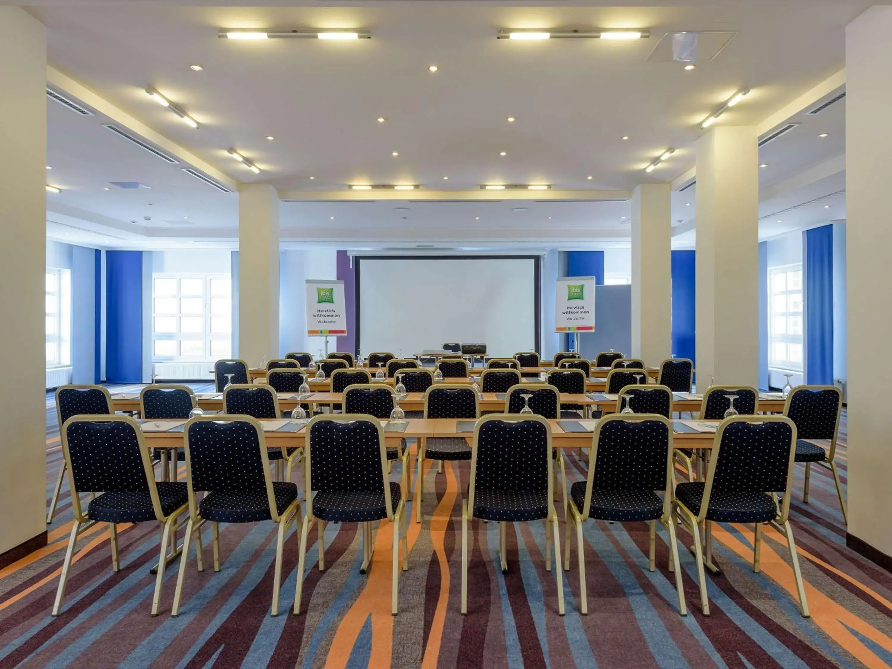 Meeting/conference room in ibis Styles Leipzig