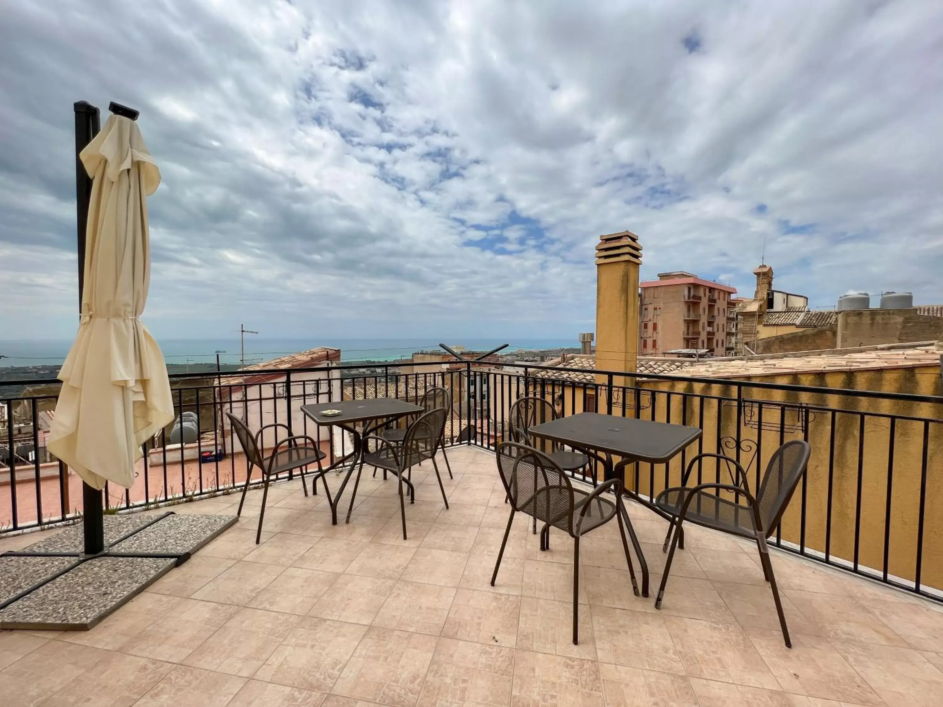 Balcony/Terrace in Night and Day