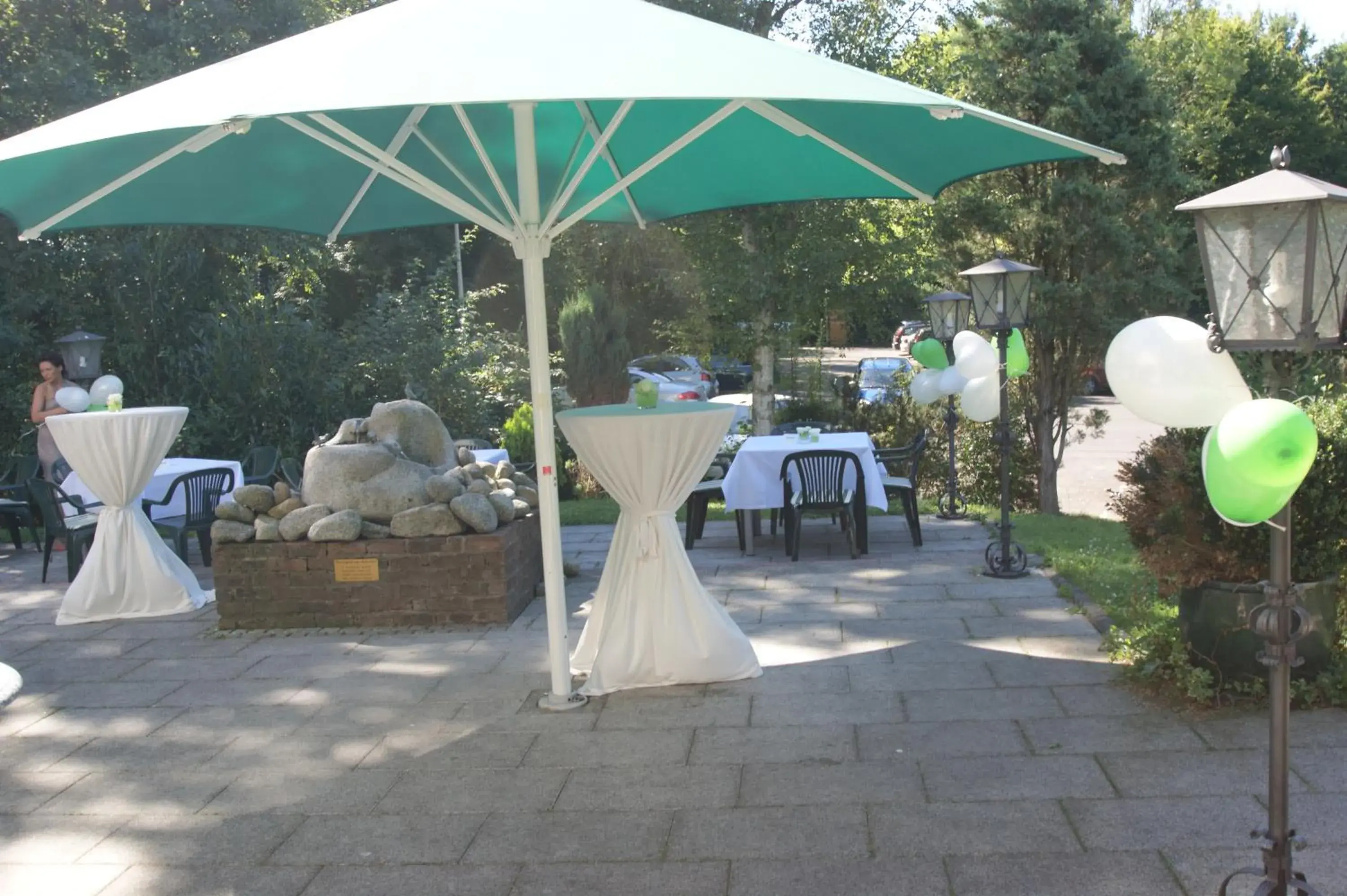 Patio, Banquet Facilities in Wald-Café Hotel-Restaurant