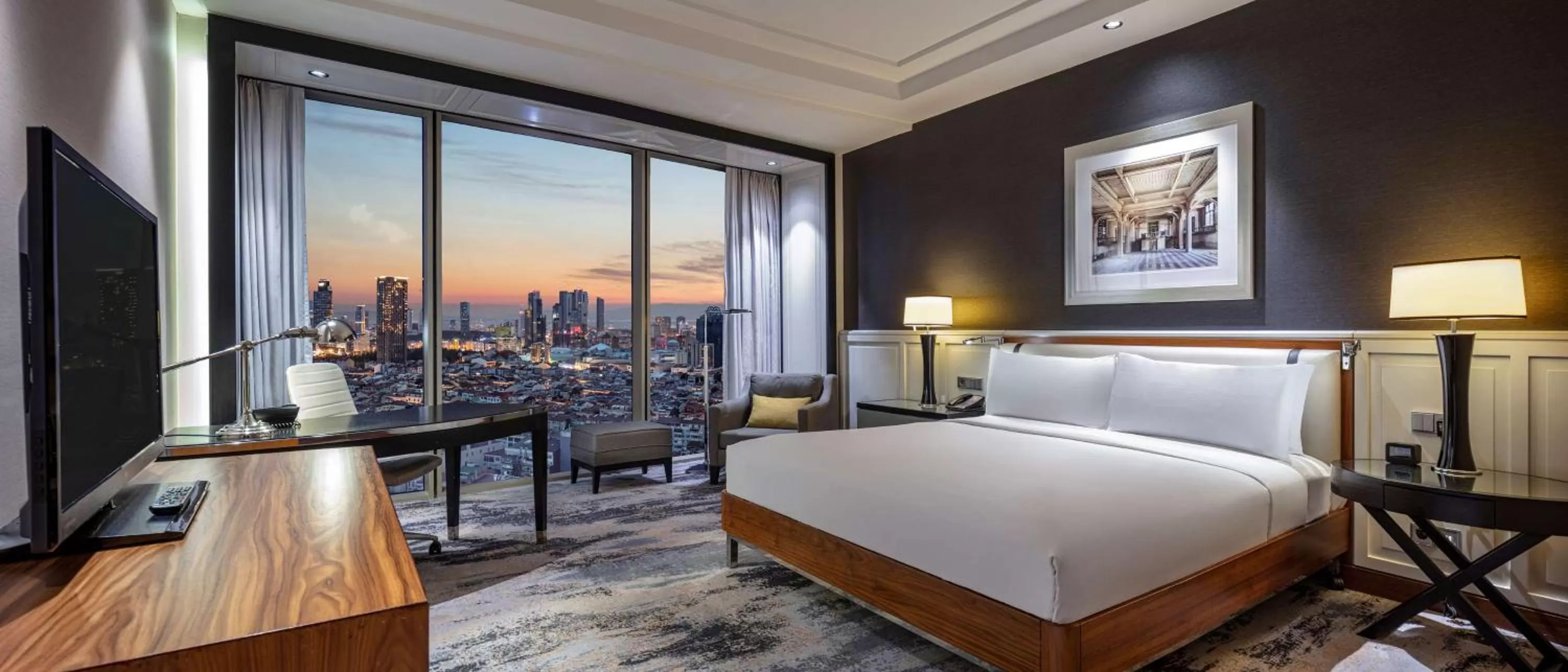 Bedroom, Bed in Hilton Istanbul Bomonti