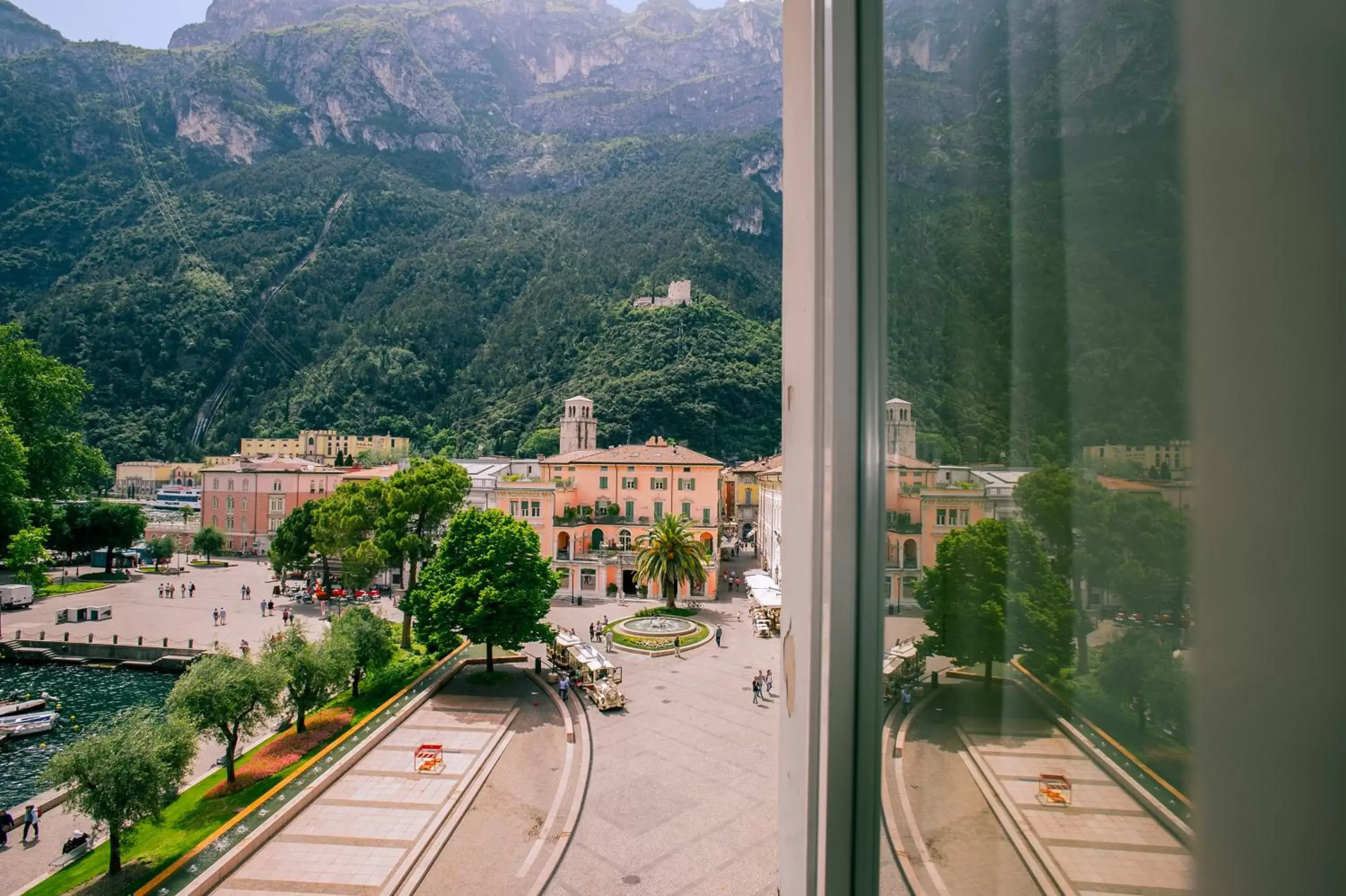 View (from property/room), Mountain View in Grand Hotel Riva