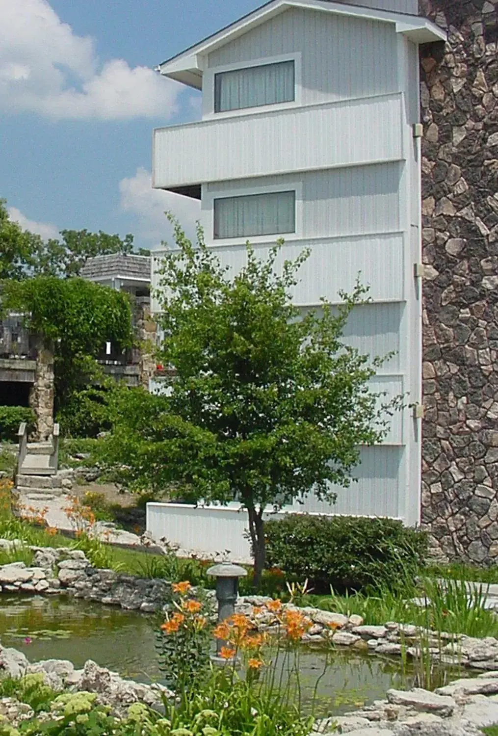 Facade/entrance, Property Building in Quail's Nest Inn & Suites