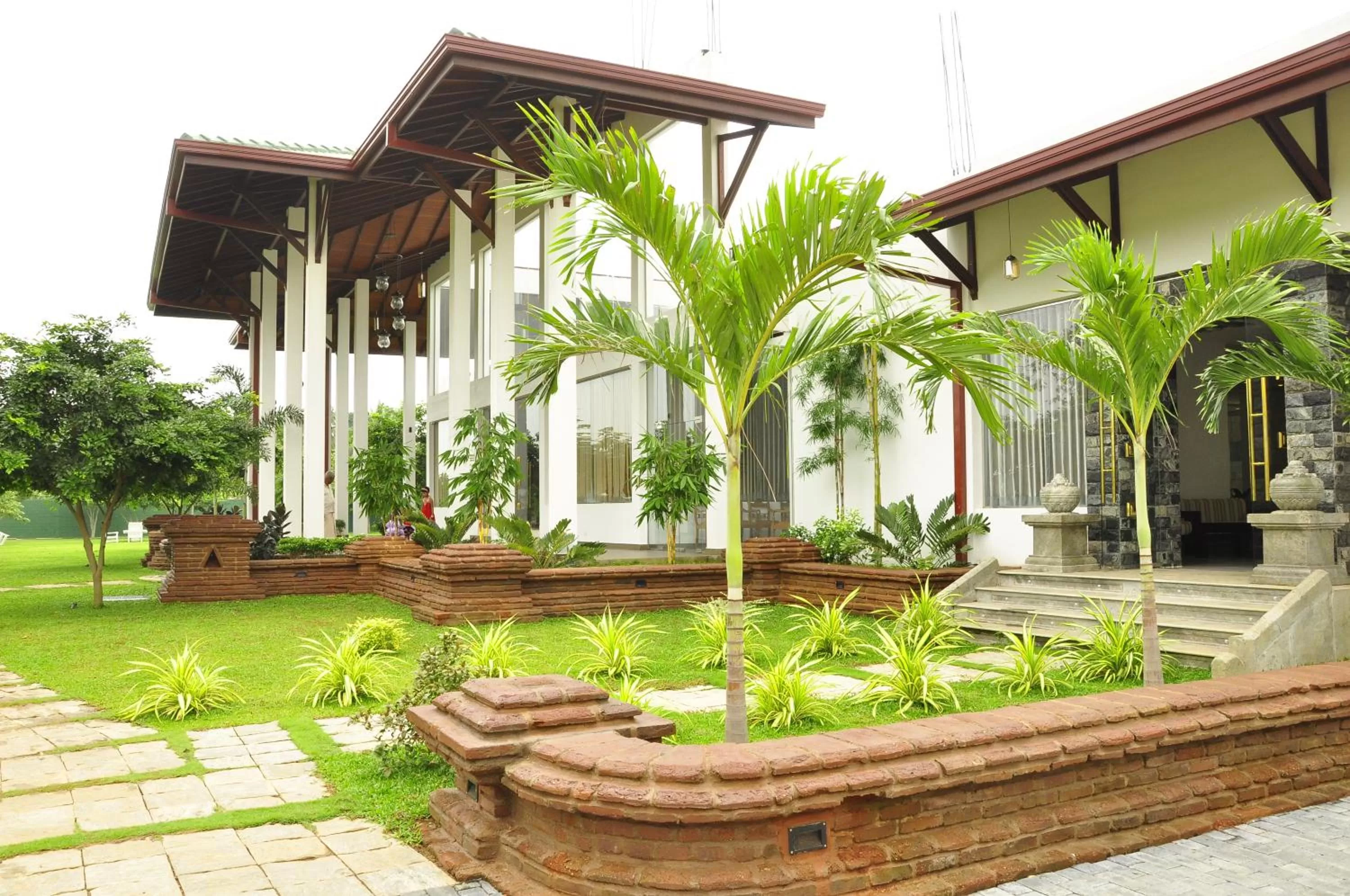 Facade/entrance in Ruins Chaaya Hotel