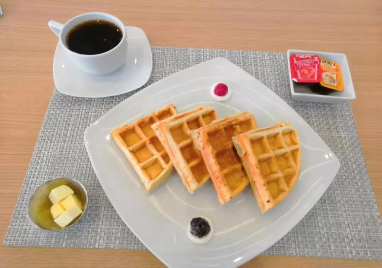 Buffet breakfast in Ramada Encore by Wyndham Monterrey Apodaca Zona Aeropuerto Buffet breakfast in Ramada Encore by Wyndham Monterrey Apodaca Zona Aeropuerto