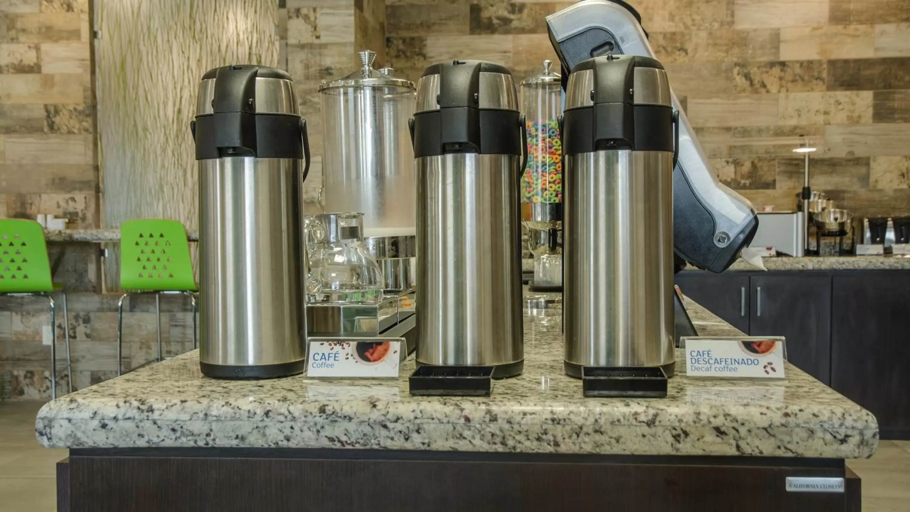 Restaurant/places to eat in Holiday Inn Express and Suites Celaya by IHG Restaurant/places to eat in Holiday Inn Express and Suites Celaya by IHG