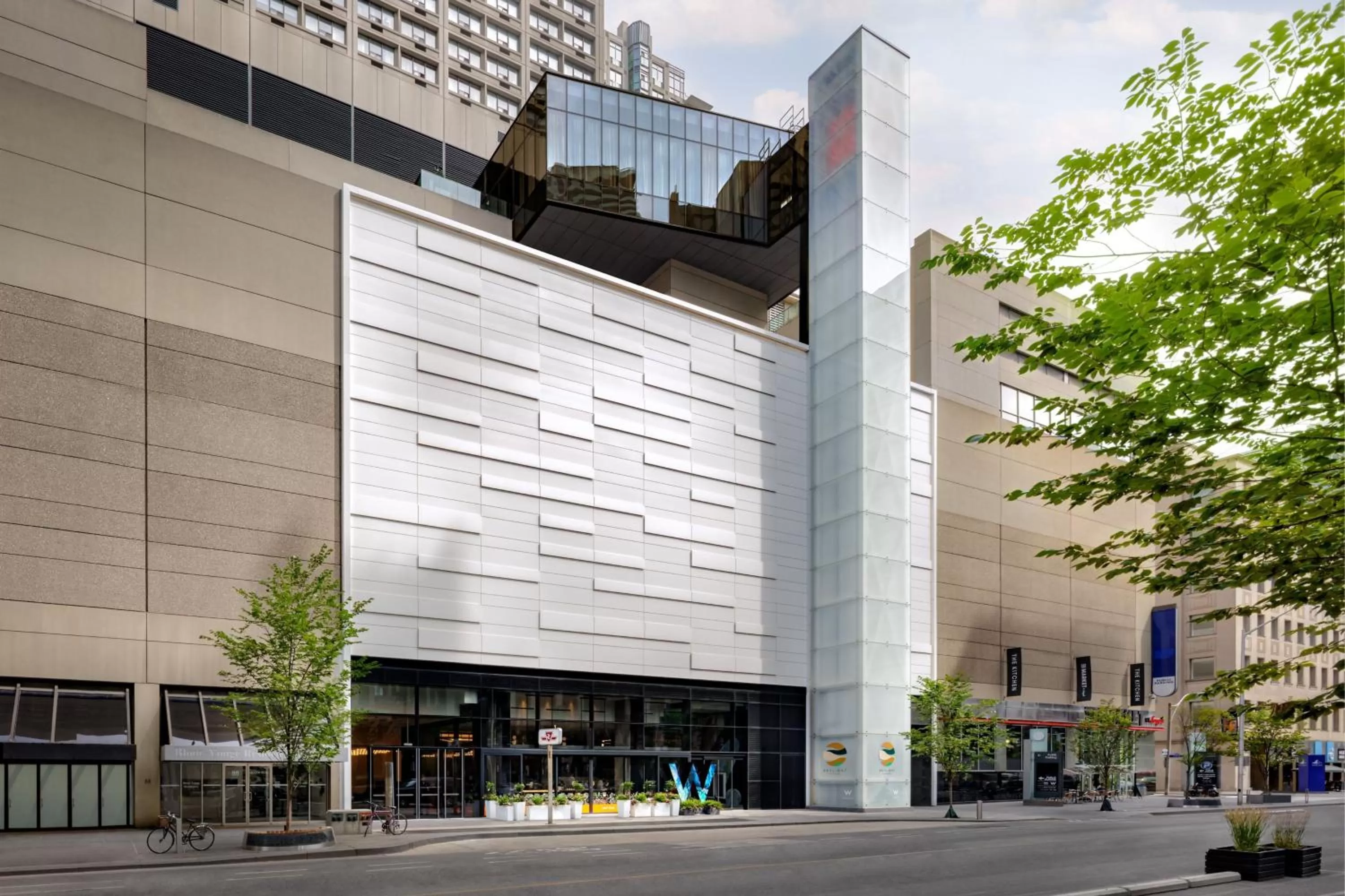 Property building in W Toronto