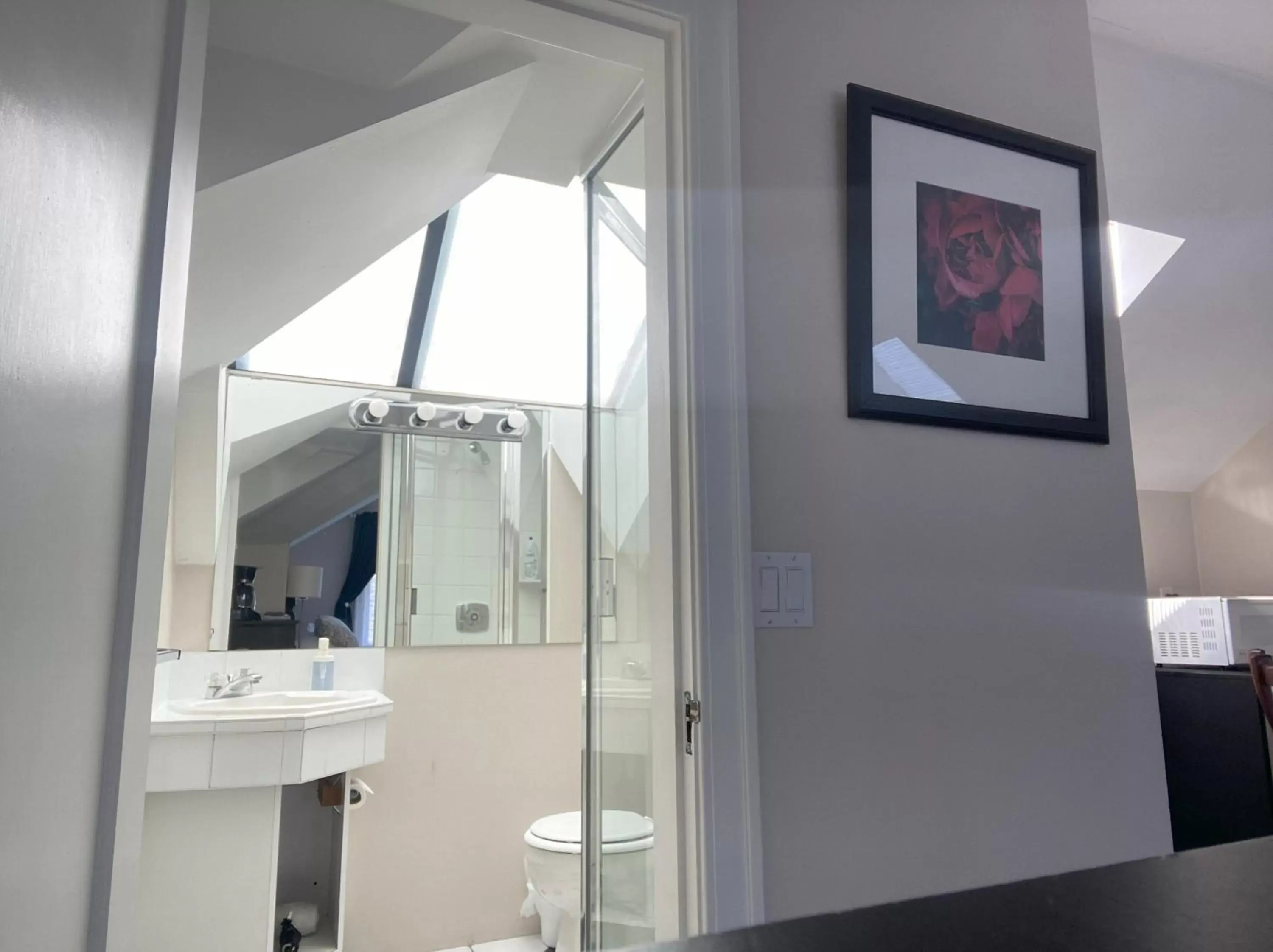 Bathroom in Douglas Guest House