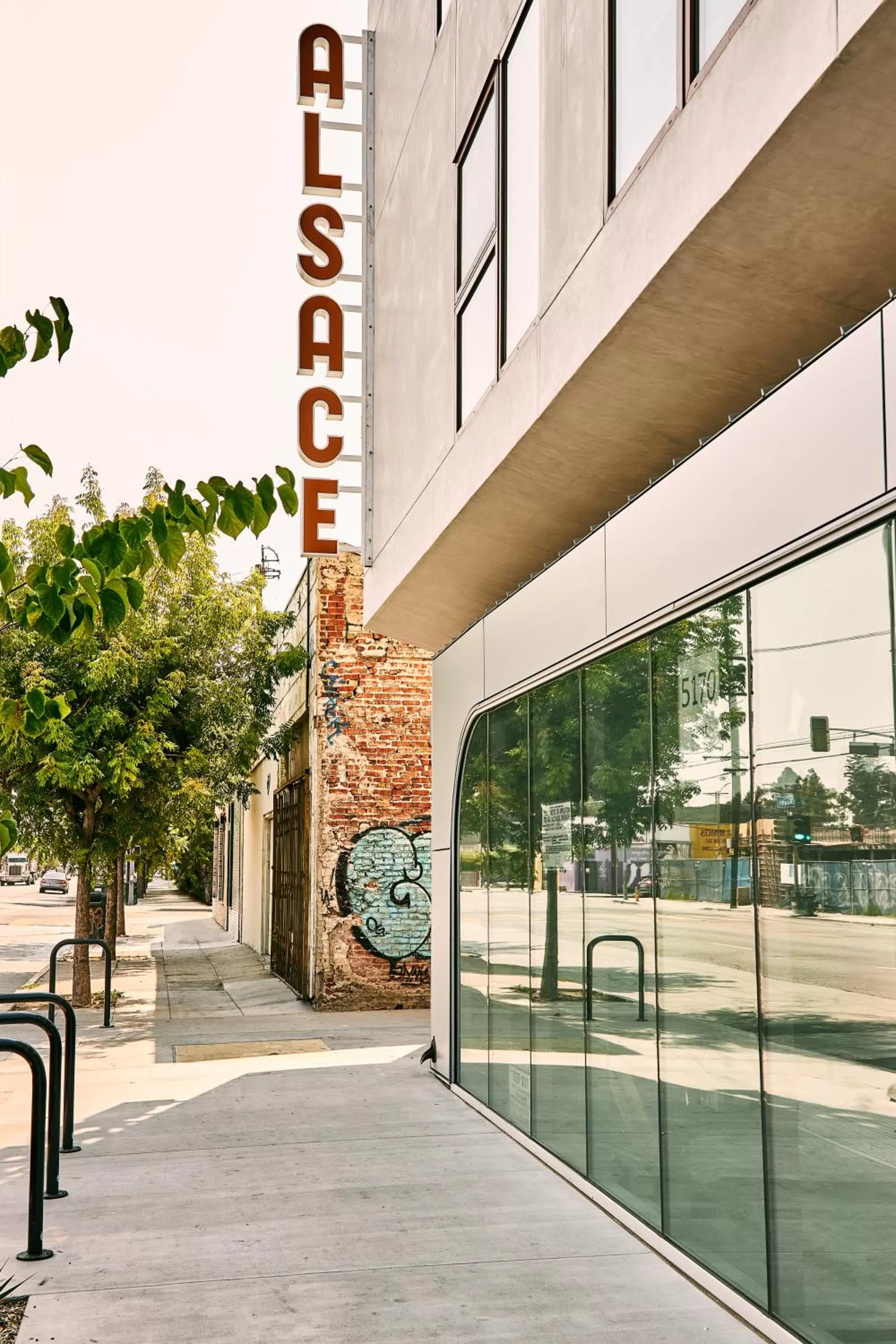 Property building in Alsace LA