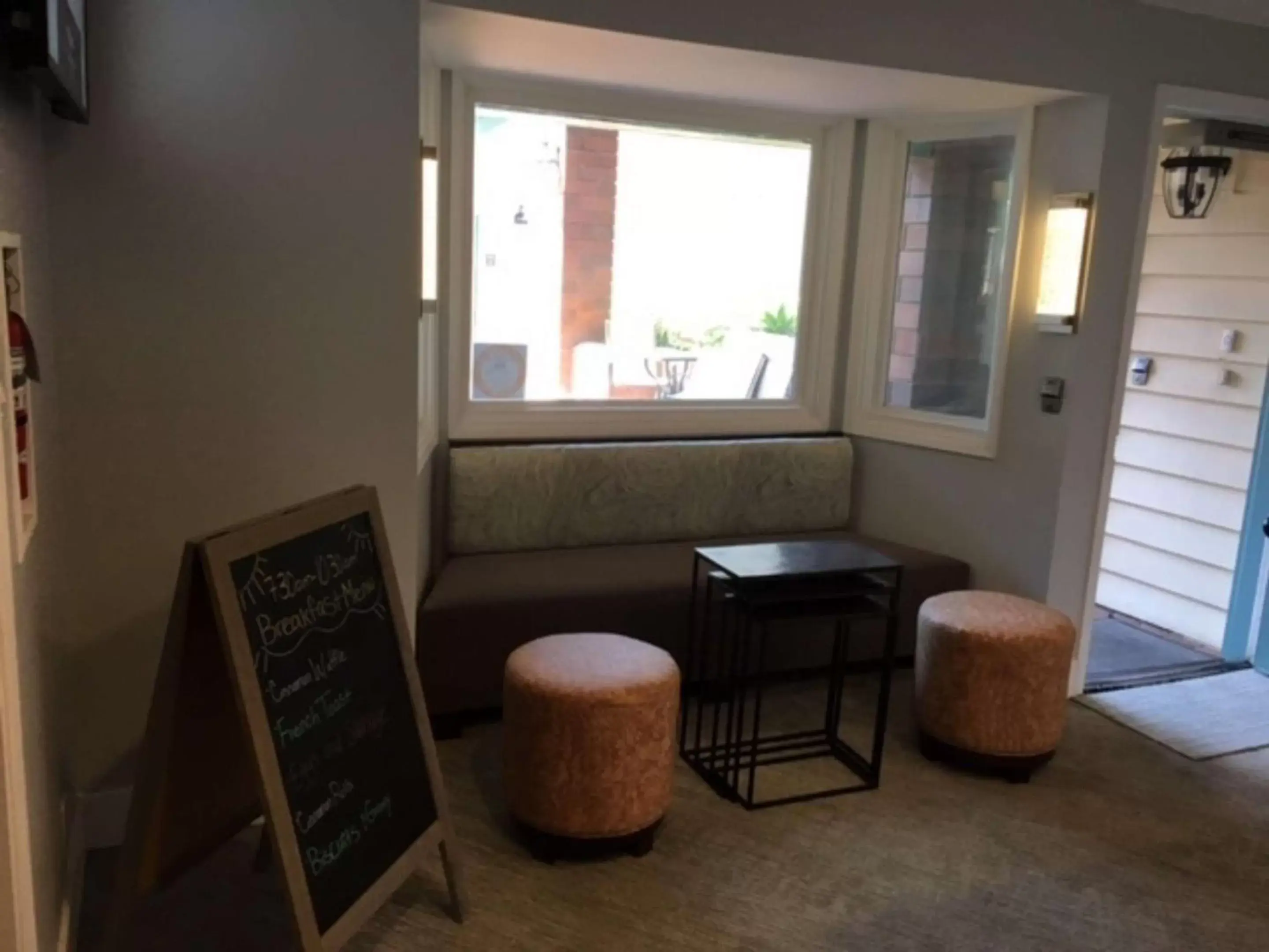 Lobby or reception, Seating Area in Best Western Plus Dana Point Inn-by-the-Sea