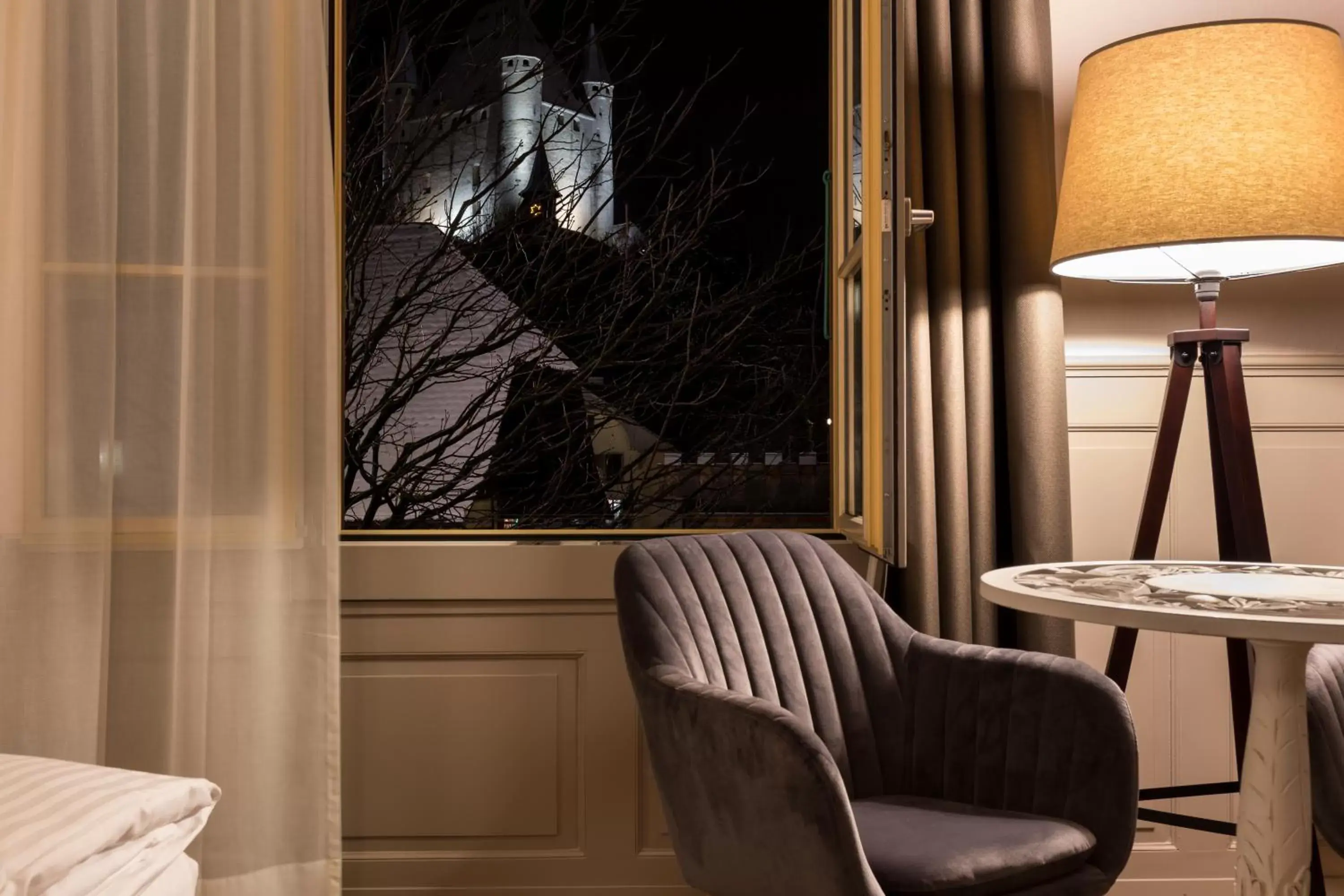 Seating area in Hotel Emmental