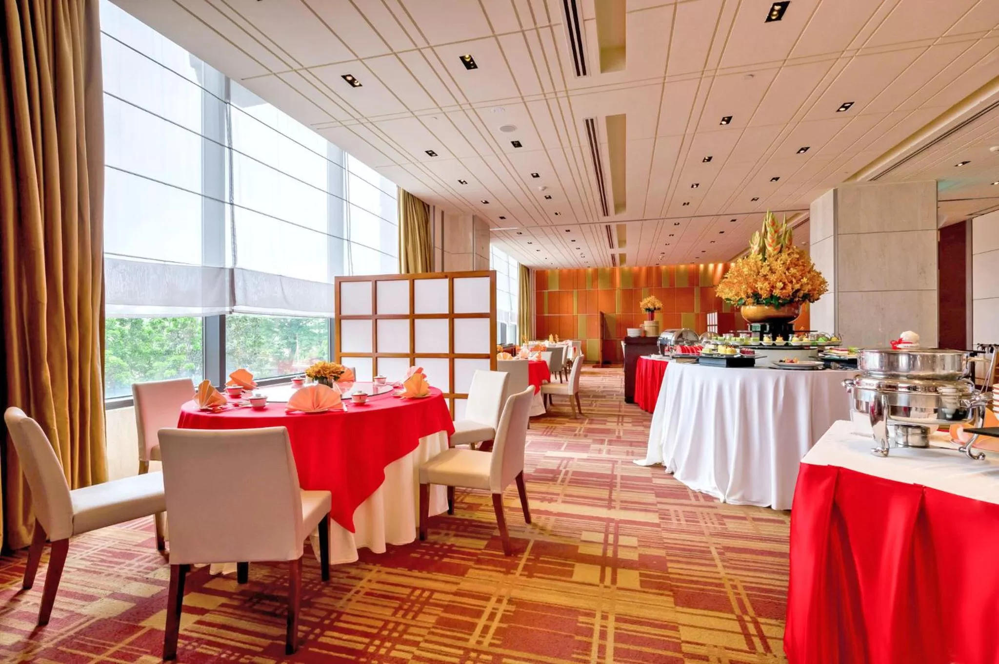 Restaurant/places to eat in Hotel Nikko Saigon