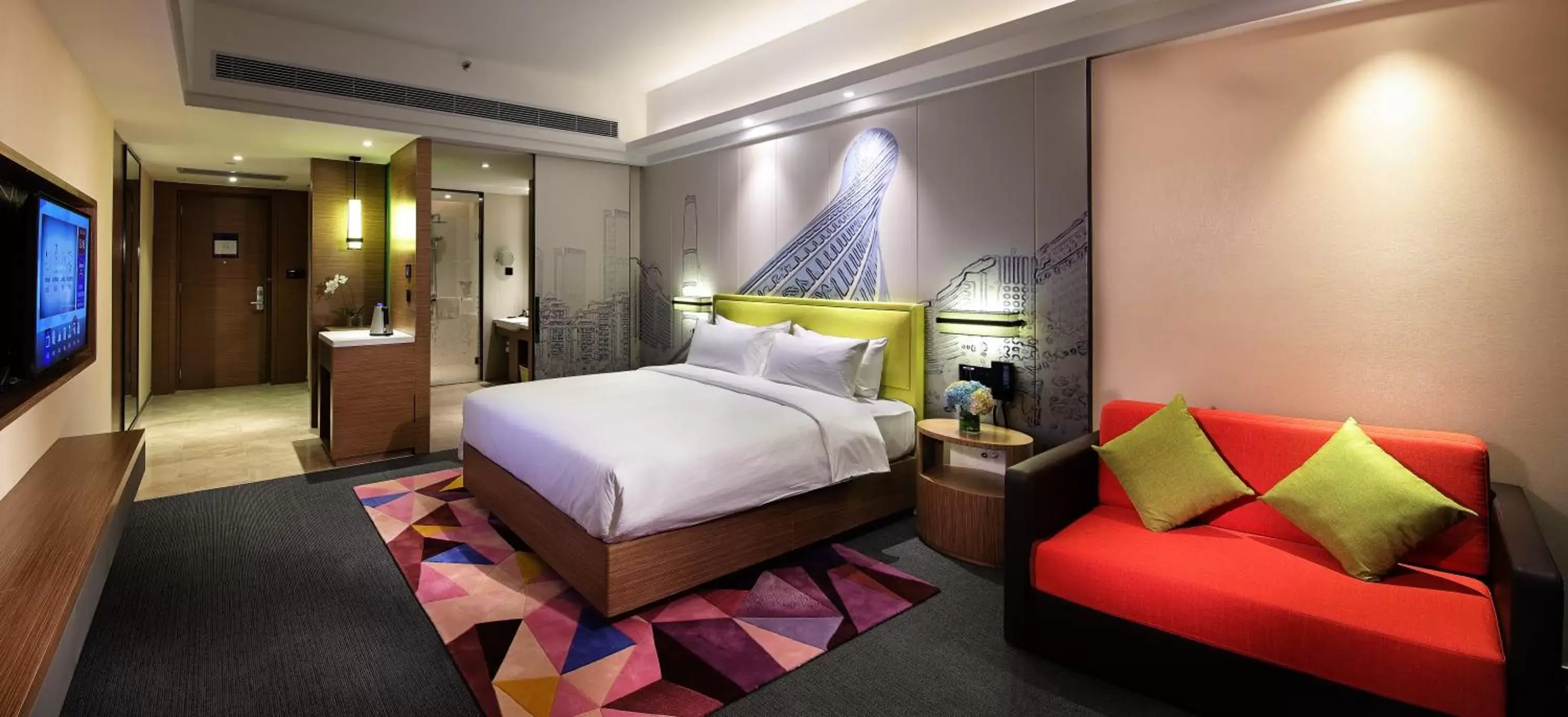 Photo of the whole room in Hampton by Hilton Guangzhou Zhujiang New Town