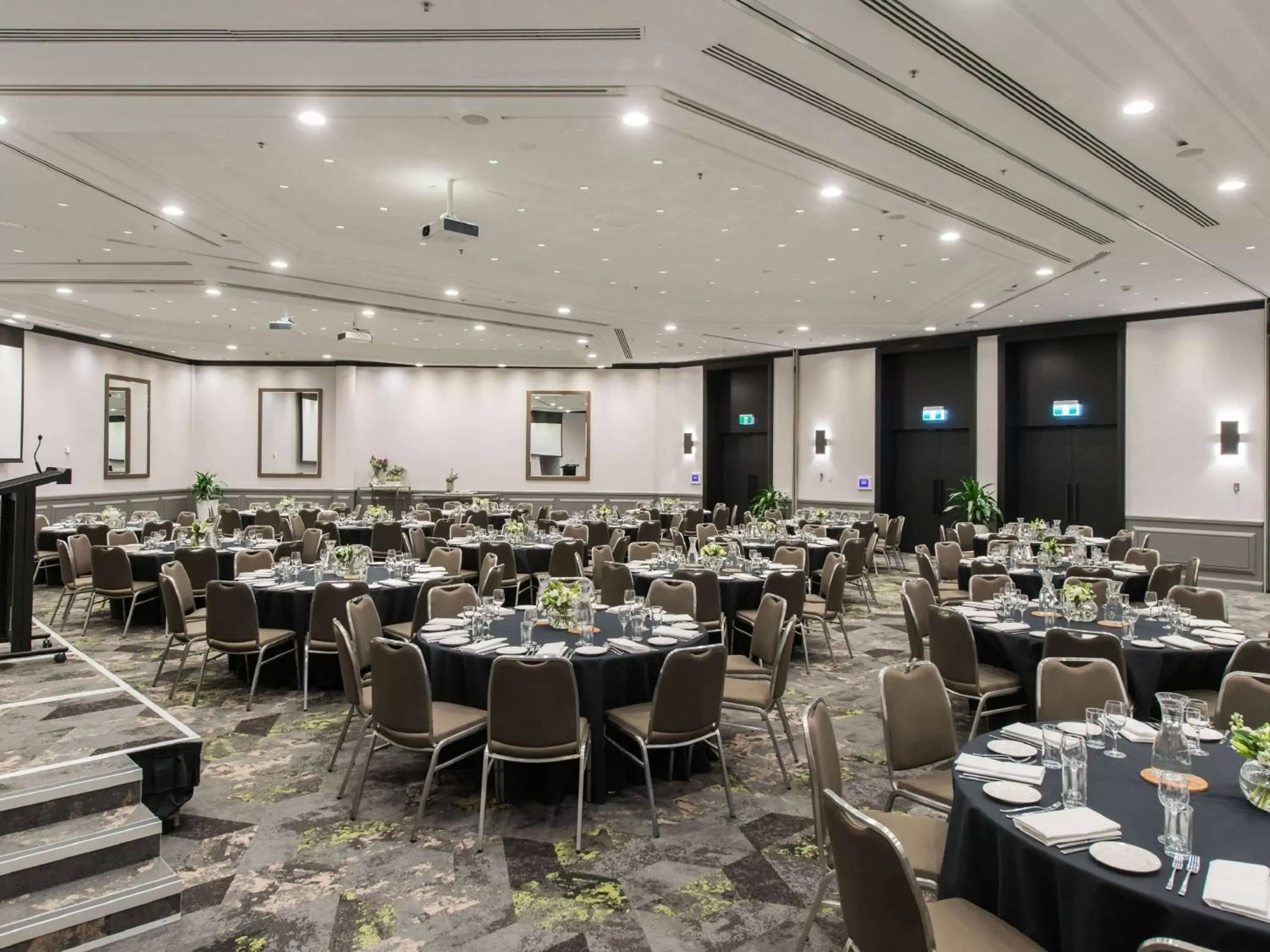 On site, Banquet Facilities in Novotel Sydney International Airport