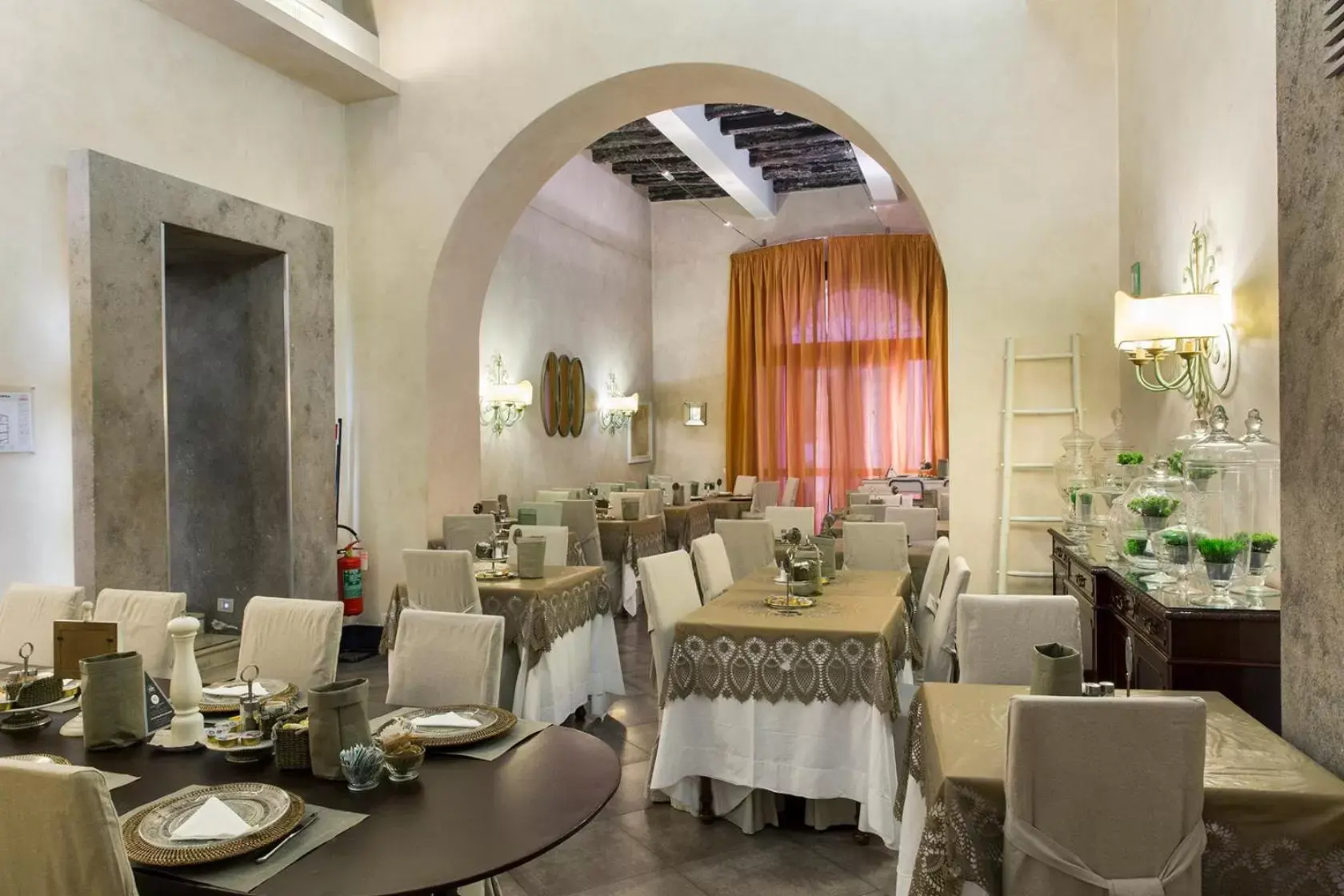 Dining area, Restaurant/Places to Eat in Hotel Adriano