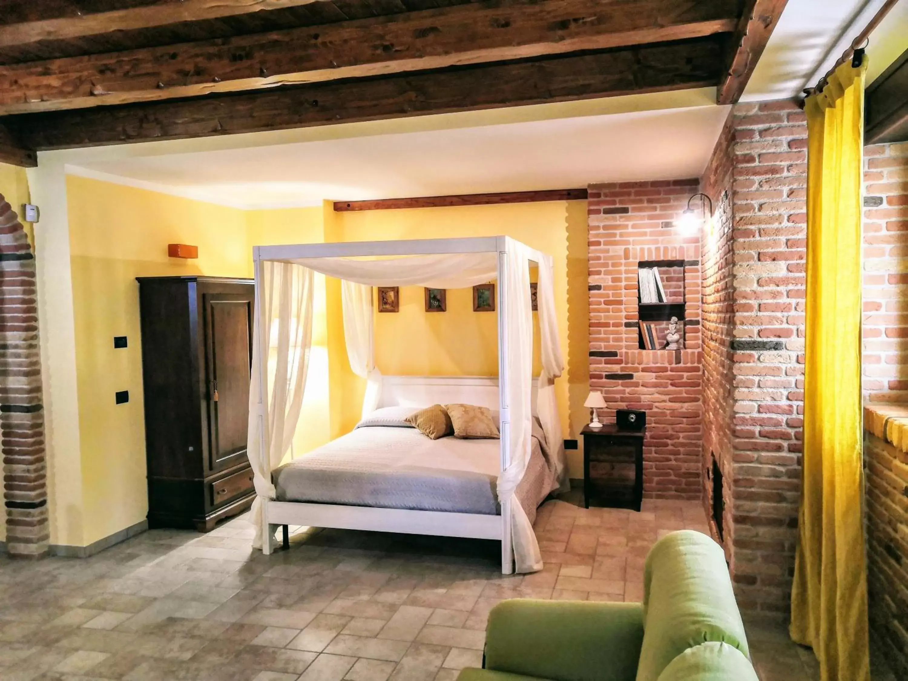 Bedroom, Bed in BORGO LUNA