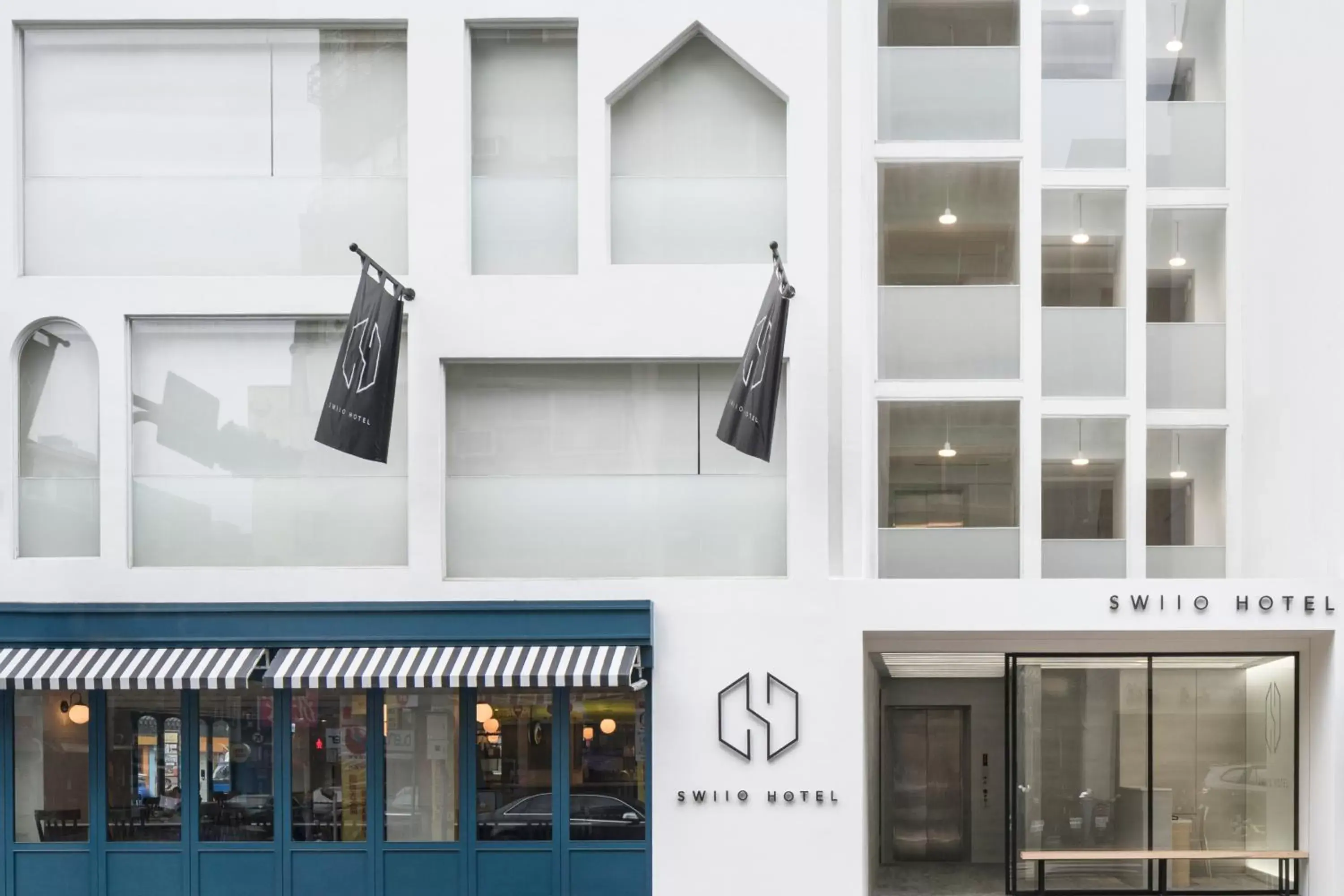 Facade/entrance in Swiio Hotel Daan Facade/entrance in Swiio Hotel Daan