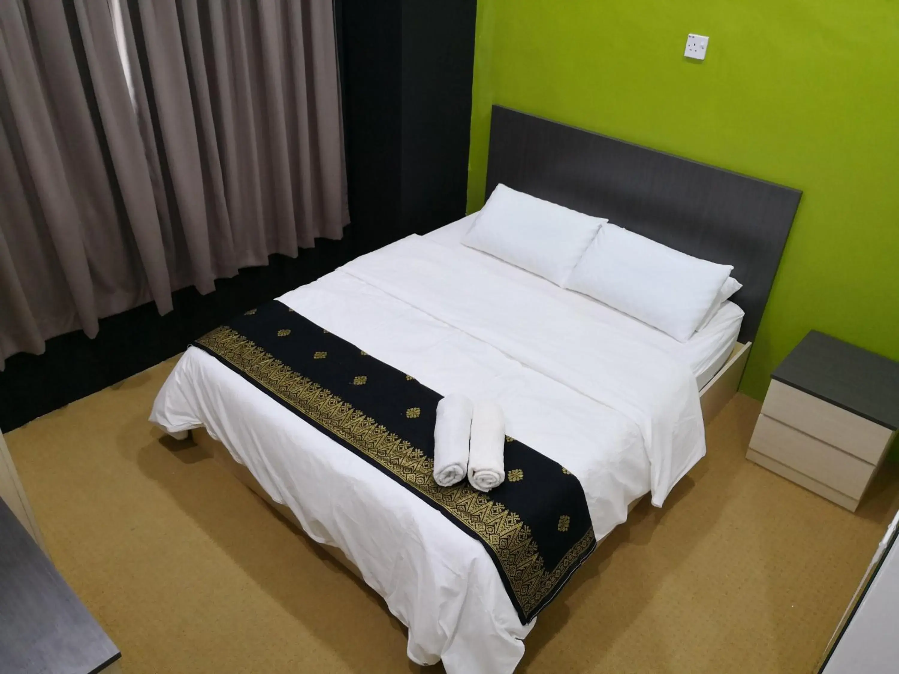Photo of the whole room, Bed in Oyasumi Hotel