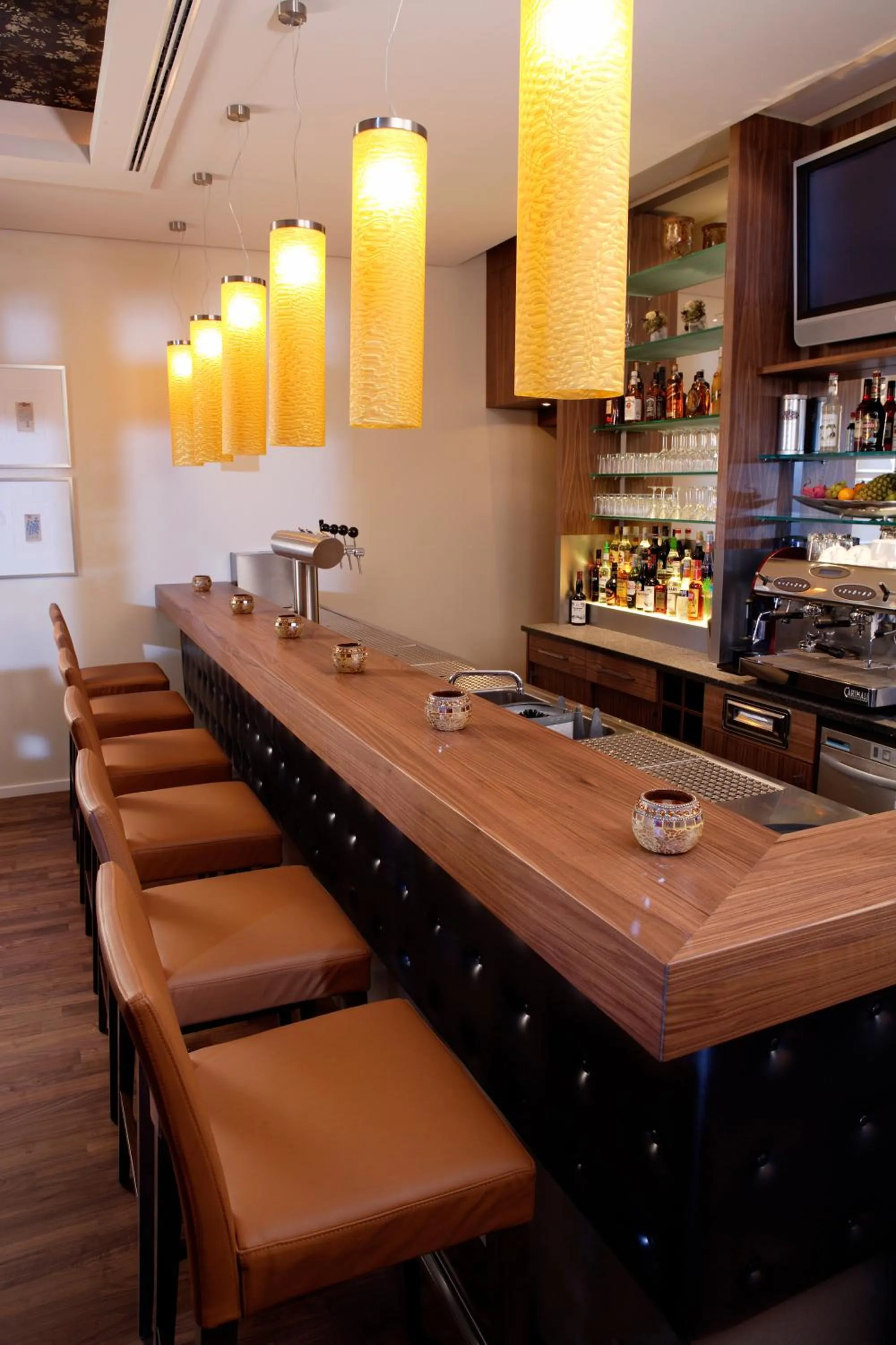 Lounge or bar in Lind Hotel