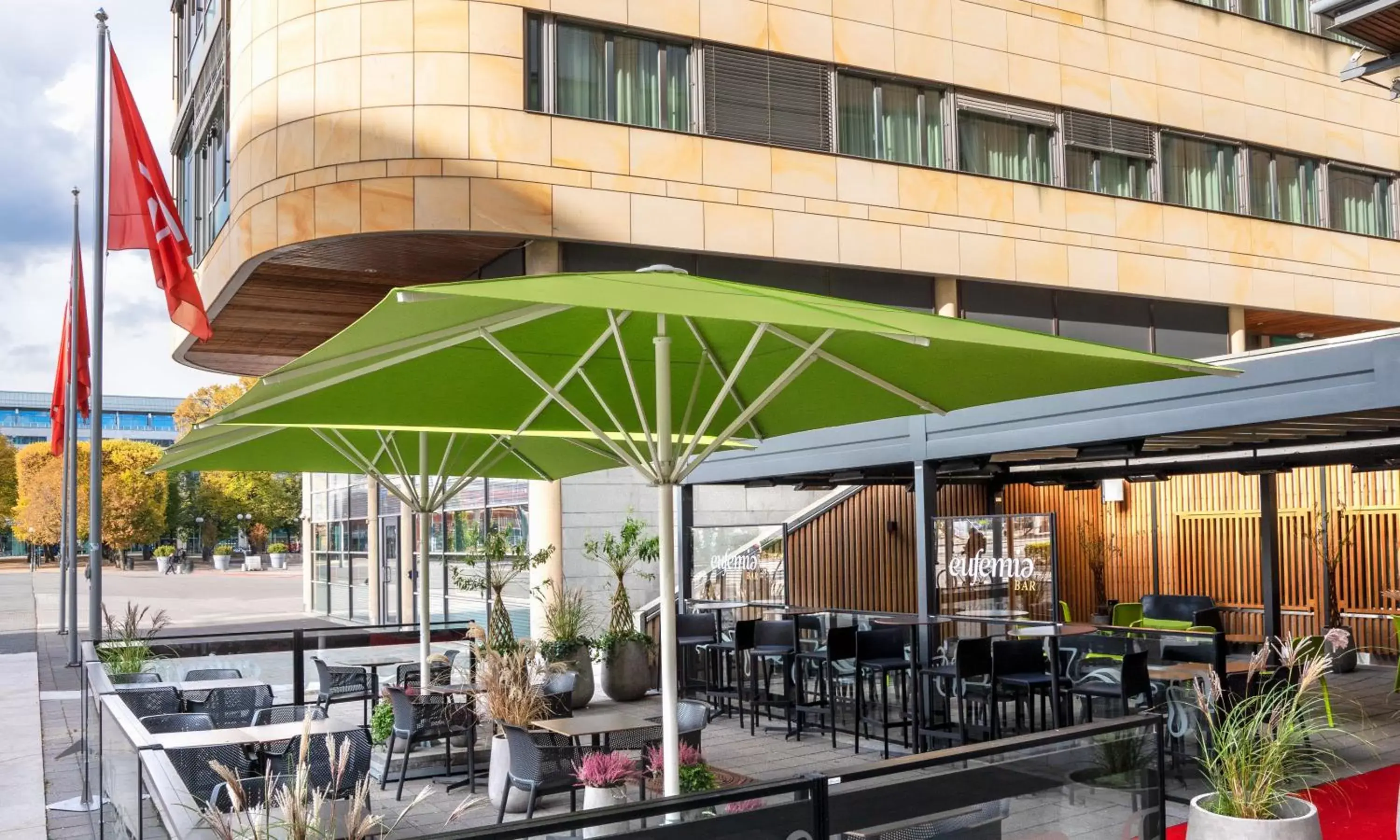Patio, Restaurant/Places to Eat in Thon Hotel Opera