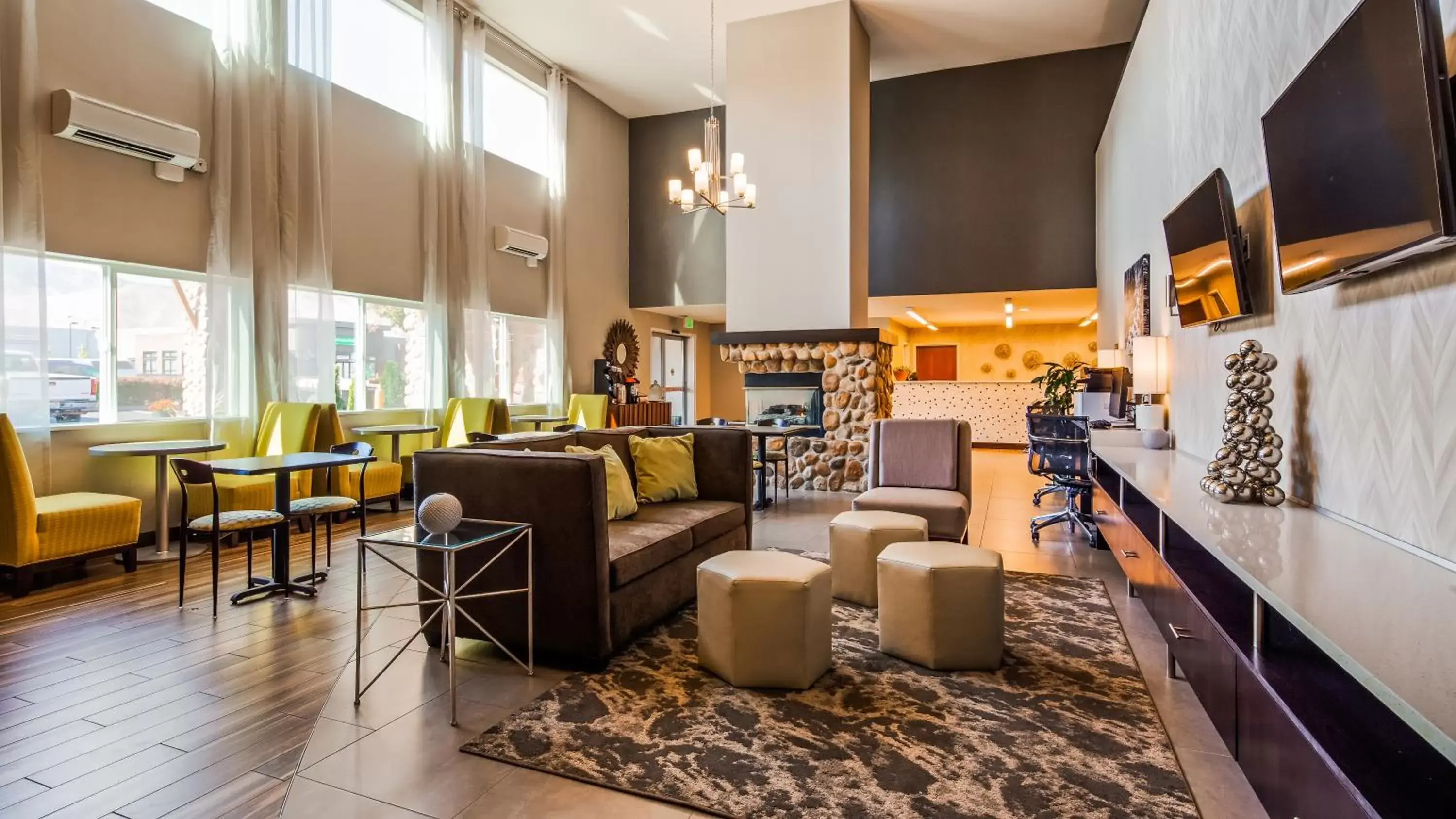 Lobby or reception in Best Western Plus Wenatchee Downtown Hotel
