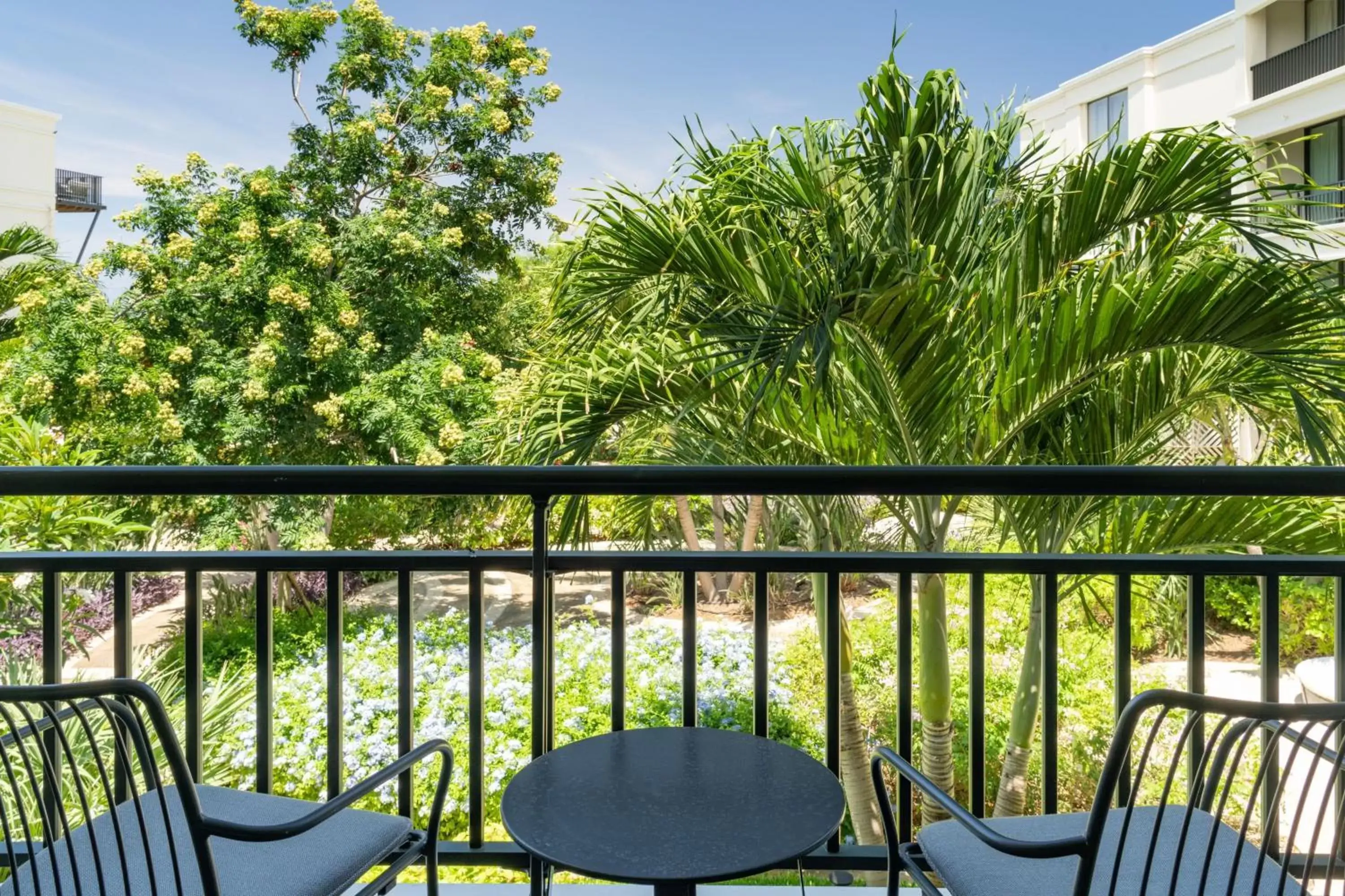 Photo of the whole room, Balcony/Terrace in Curaçao Marriott Beach Resort